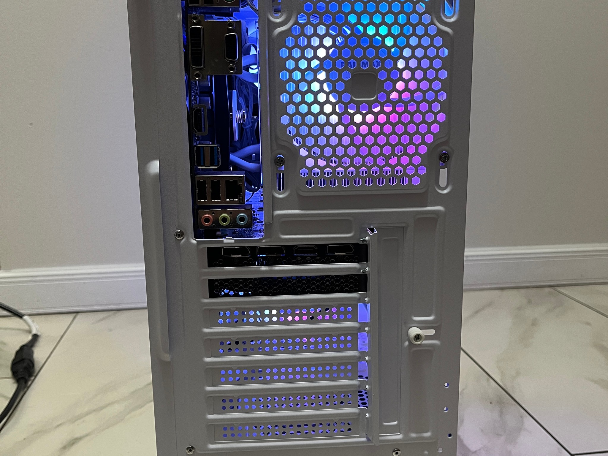 NVIDIA RTX 2070 Super, Intel Core i7-9700t, 16GB RAM, 512 GB SSD, High FPS Gaming PC w/ Wi-Fi & BT