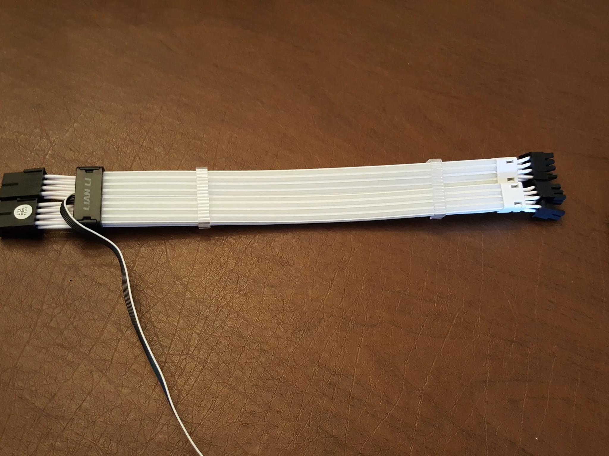 12VHPWR (12+4 pin) ARGB Strimmer cable + HYTE Y60 LCD DISPLAY 12.6in BRAND NEW + Lian Li Strimmer