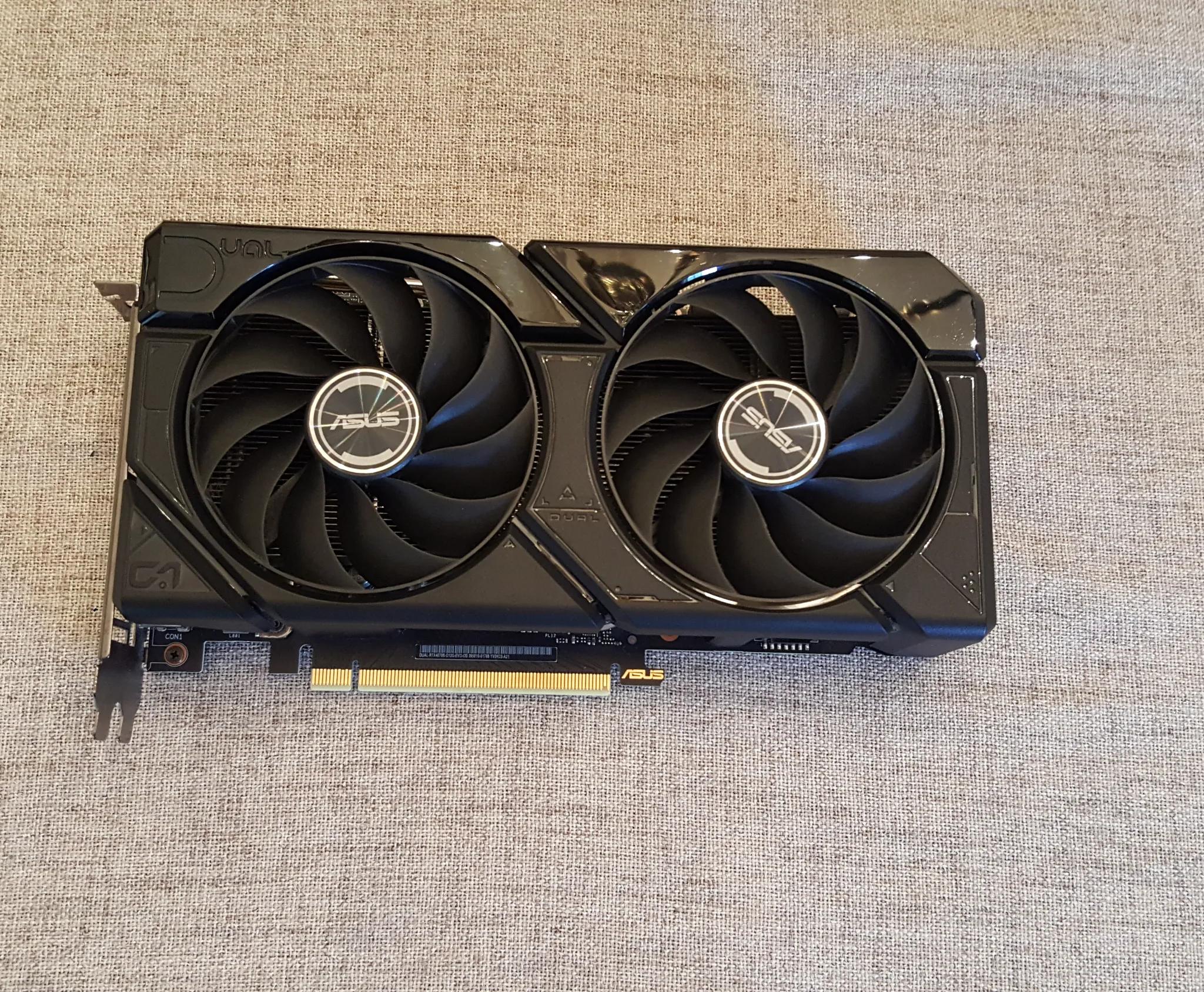 Nvidia Geforce 4070 SUPER 12GB ASUS DUAL EVO OC