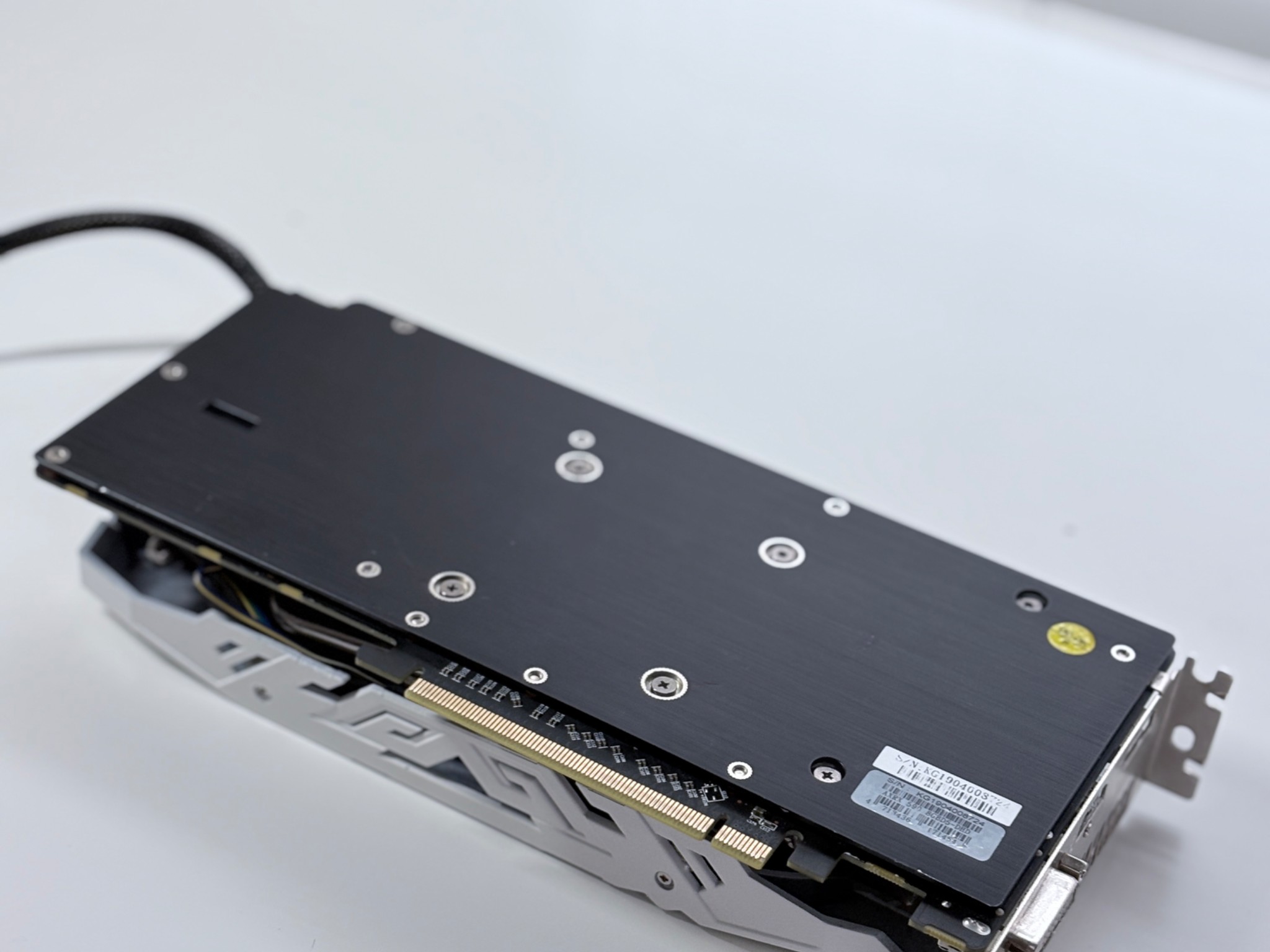 PRICE DROP! White Out PowerColor Rx 590 8gb Red Dragon Modded