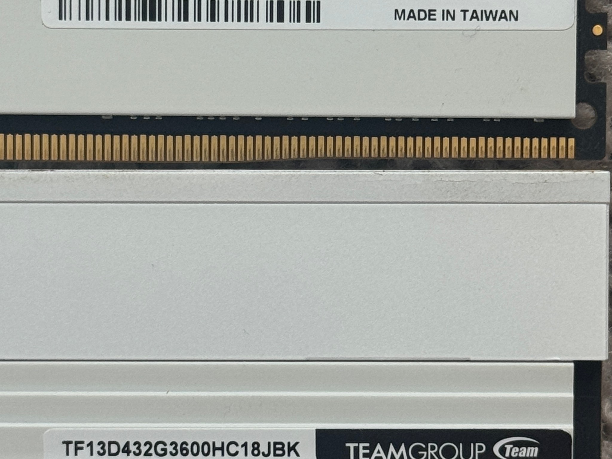 XTREEM ARGB DDR4 DESKTOP MEMORY WHITE 64GB(2x32GB) 3600MHz CL18, Used (No Box)