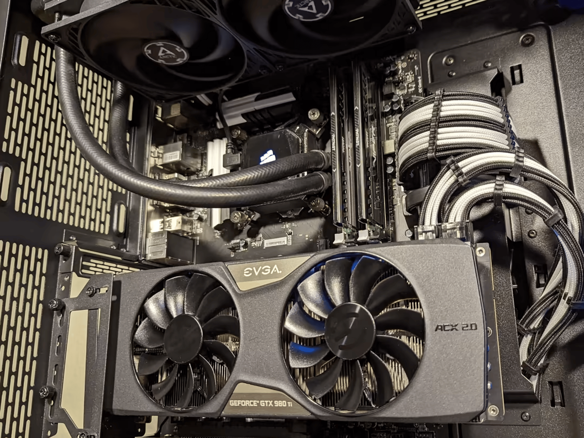 Liquid Cooled Gaming PC | i7, 980Ti