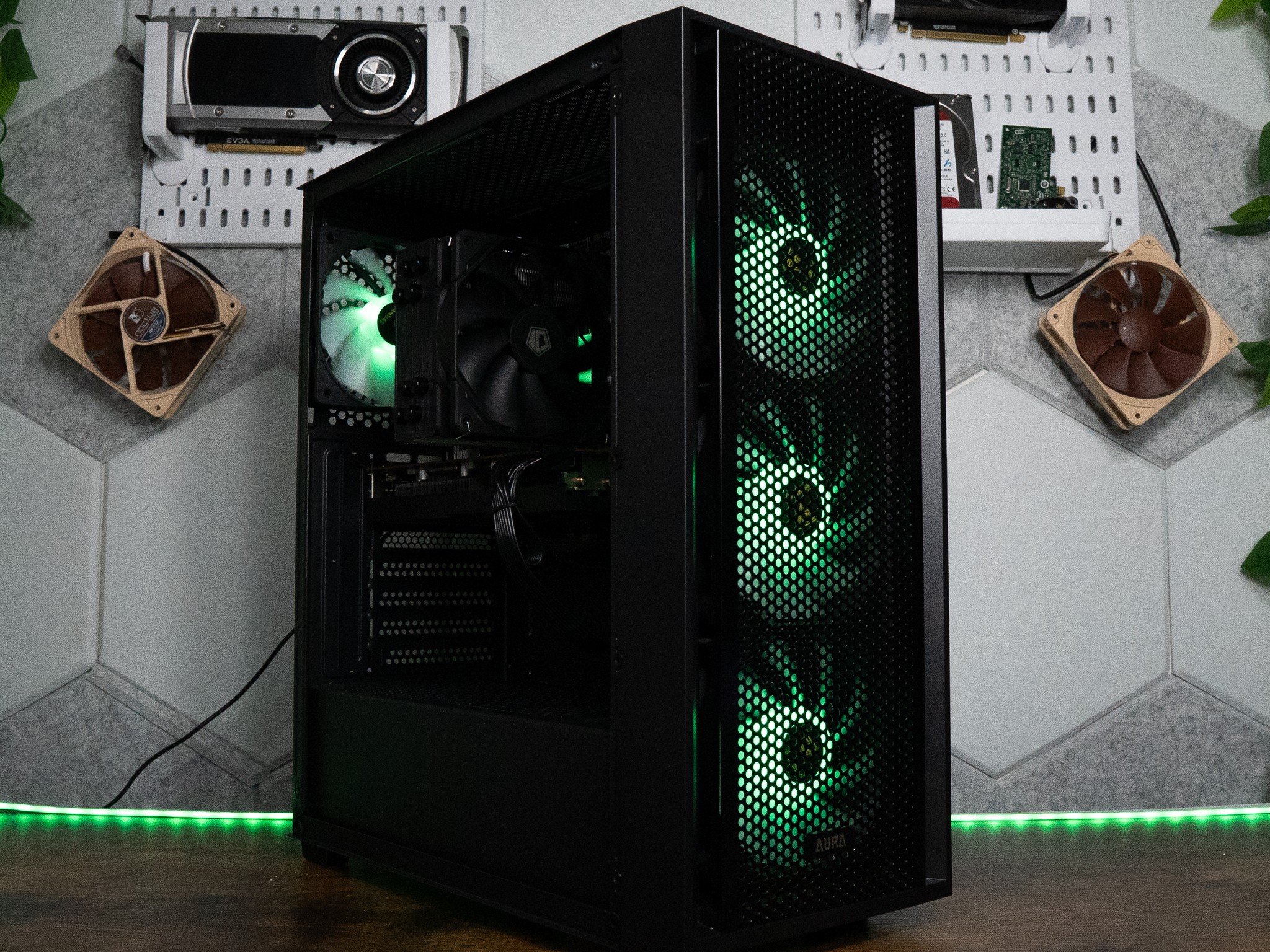🌌🛰️ | RADEON RX 5700XT 8GB | RYZEN 7 2700X | 16GB DDR4 RAM | 1.5TB | Y2K Hero BRONZE