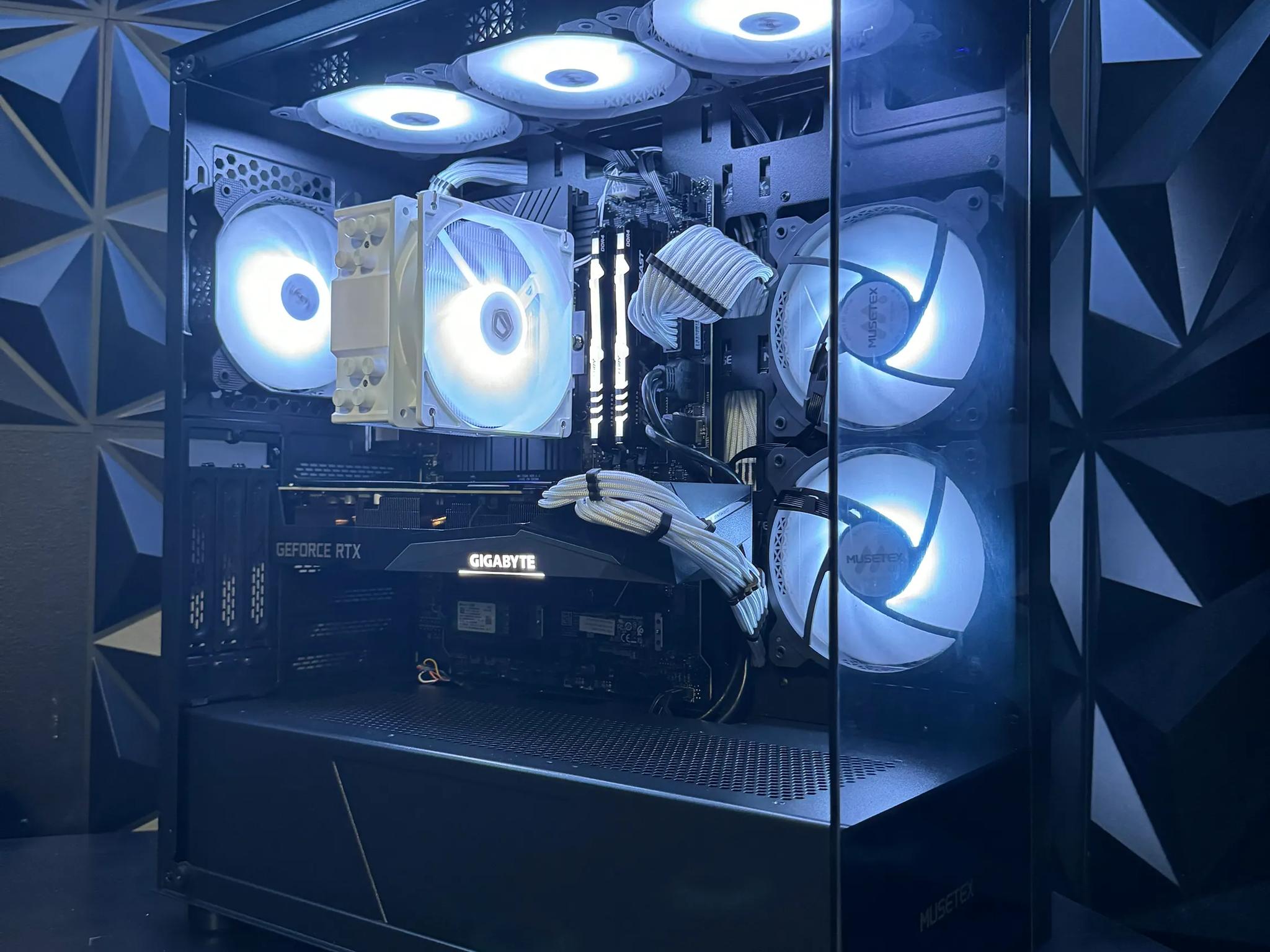 ☯︎☾𖤓The Yin Yang Build ☯︎☾𖤓| I5 12th Gen| RTX 3070| 16 GB DDR4 RGB| 1.75 TB M.2 Tusker Build 1270