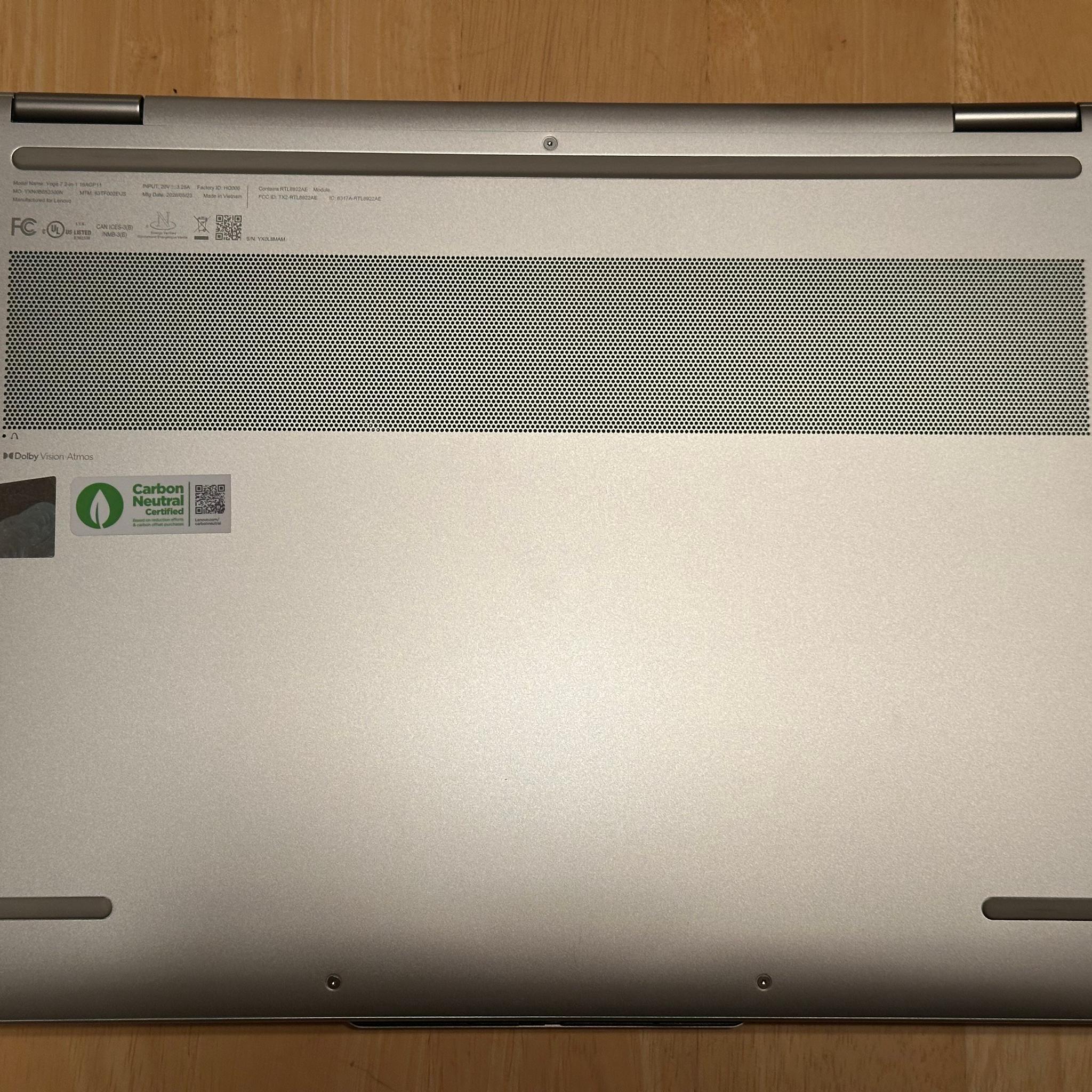 New Lenovo Yoga OLED 16" 7a 2-in-1 Touchscreen Laptop - AMD Ryzen AI 7 445 - 24G RAM - 512GB SSD