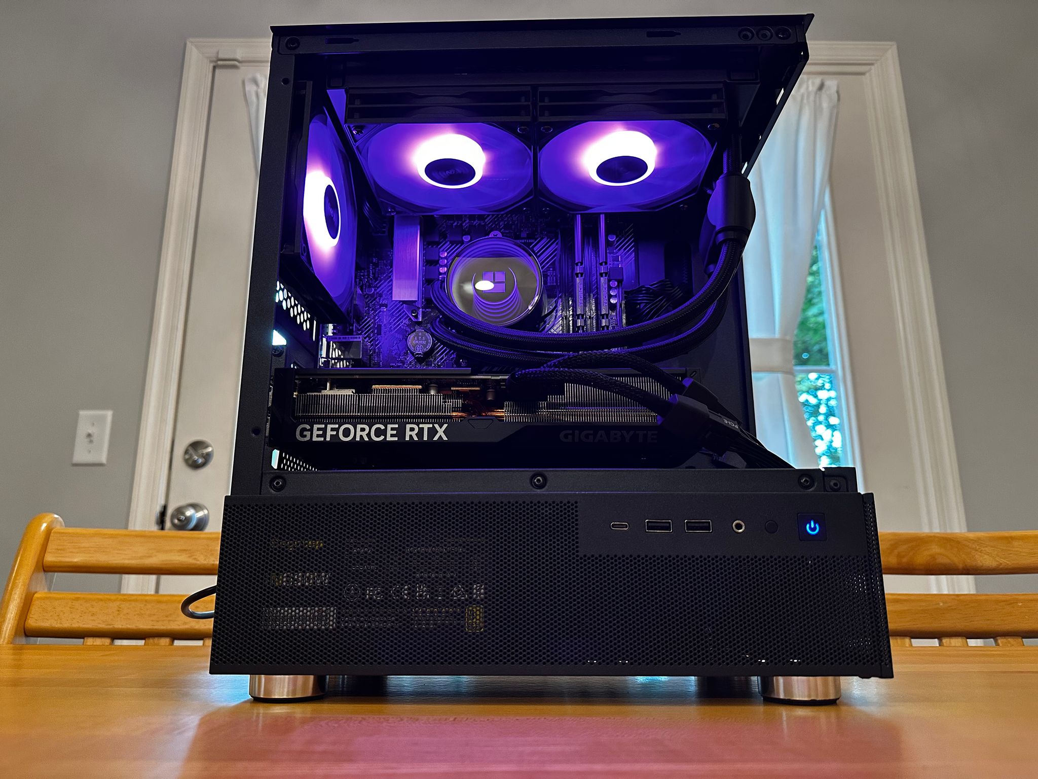 🕶️🐼|RTX 4070 ti, Ryzen 5800x, 32gb DDR4, 1tb NVMe, AIO Cooled Gaming, Streaming, Wifi Equipped PC