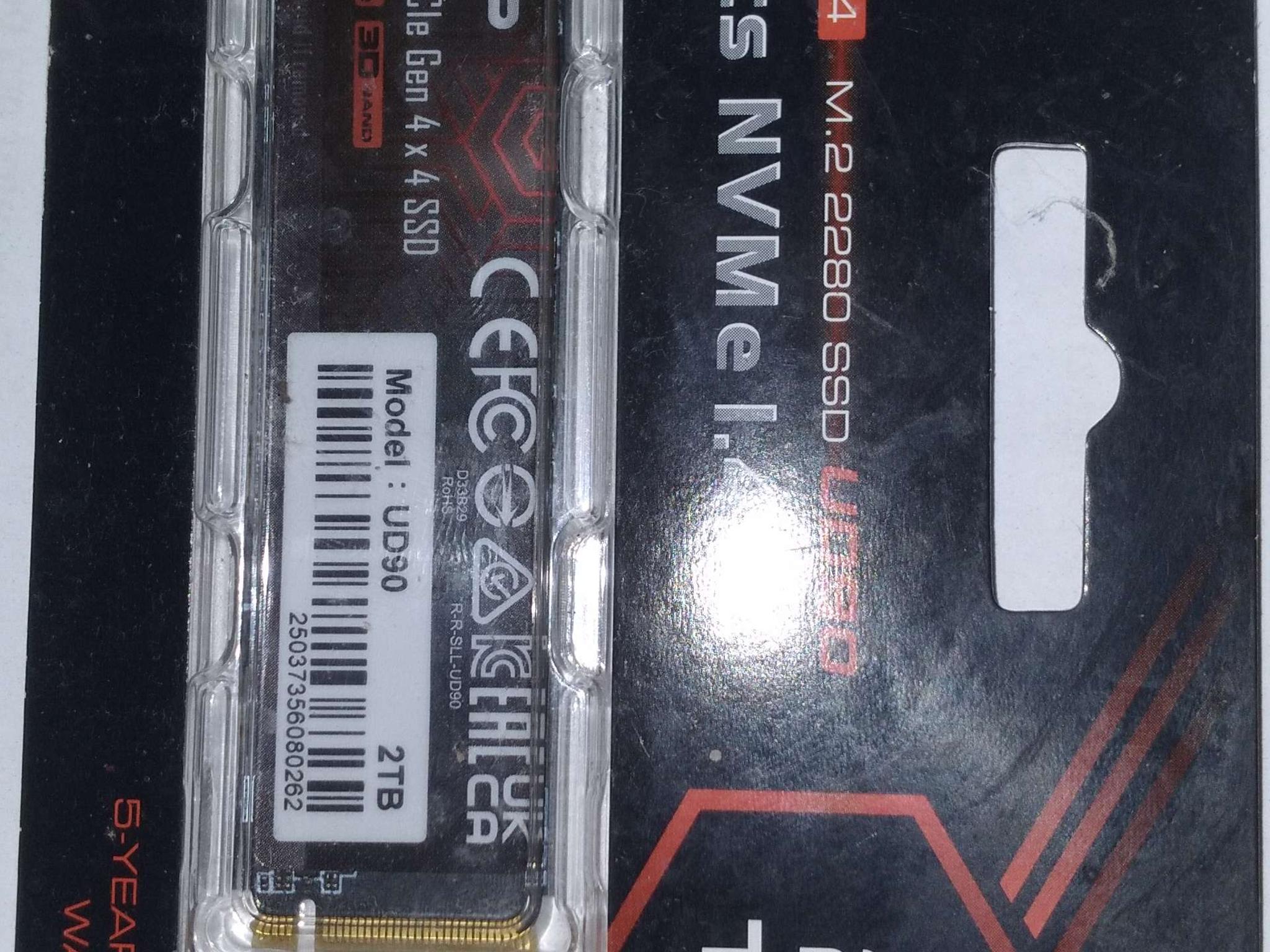 tiny but powerful ROG gaming pc