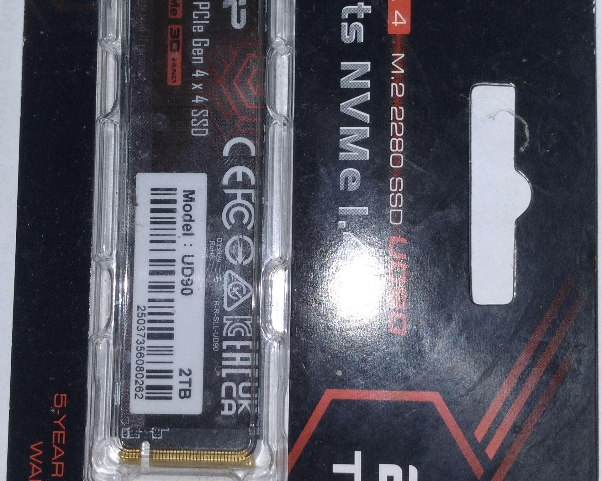 tiny but powerful ROG gaming pc