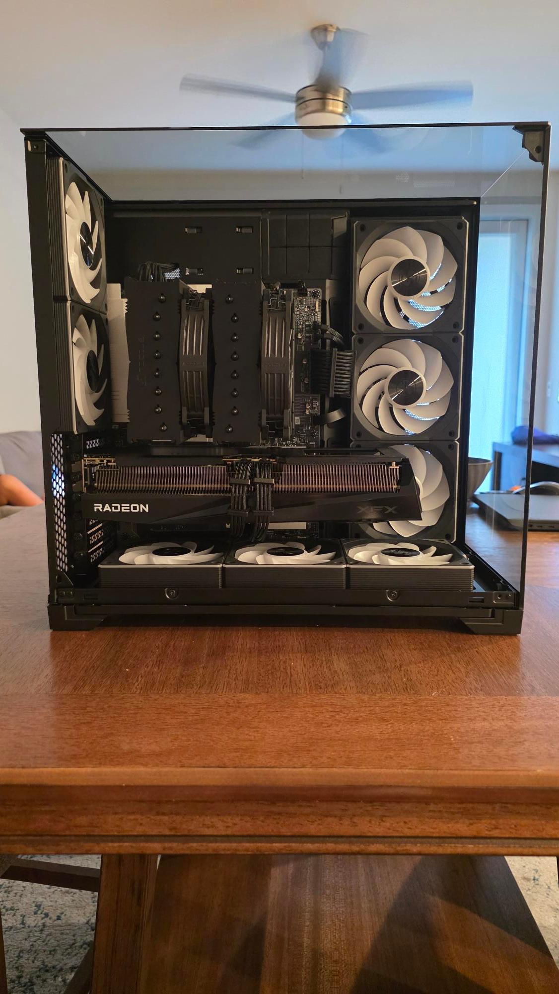 Radeon RX 9070 XT Custom Gaming PC - Ryzen 7 9800X3D, 32GB RAM
