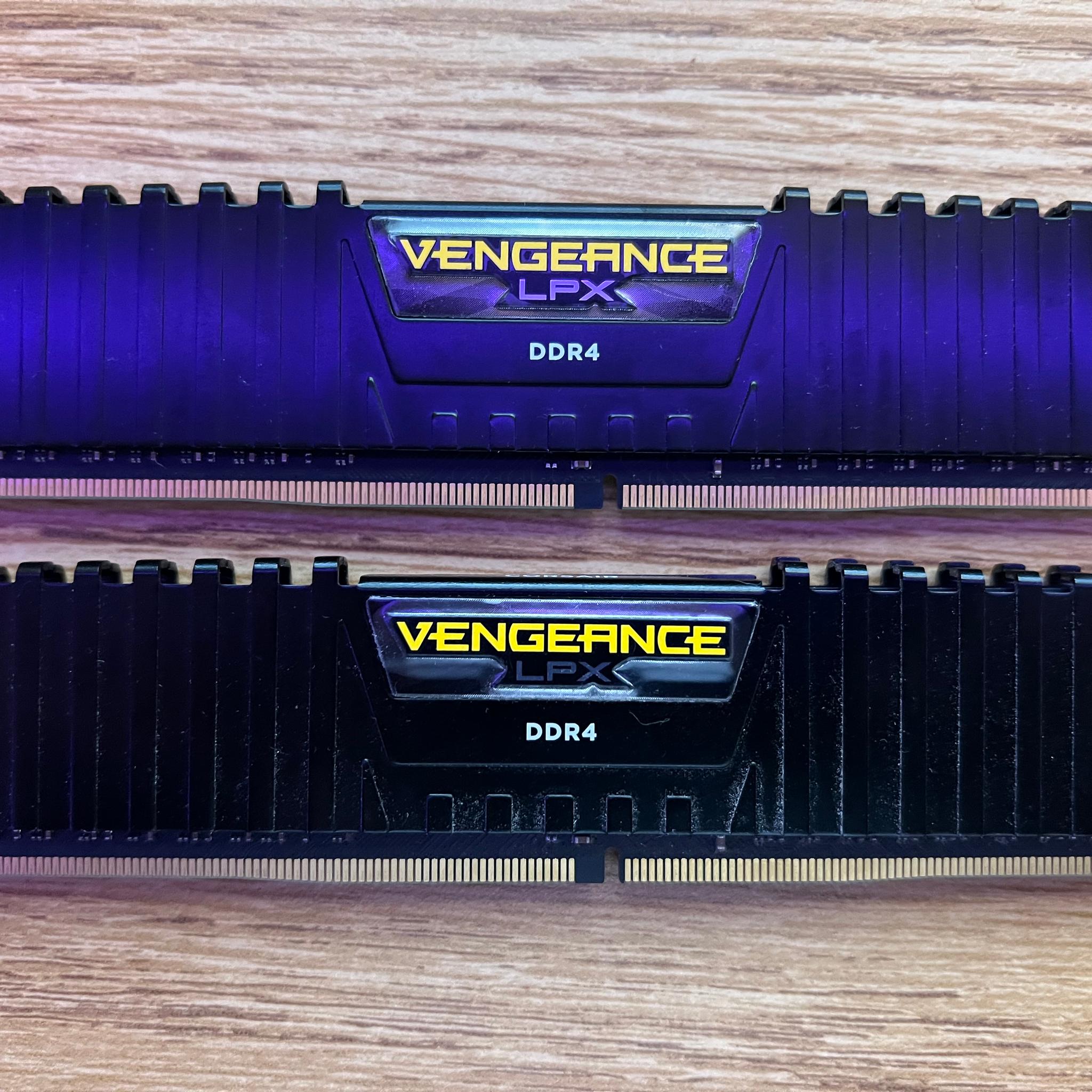 16GB (2x8GB) DDR4-3200MHz CL16 Corsair Vengeance RAM Memory