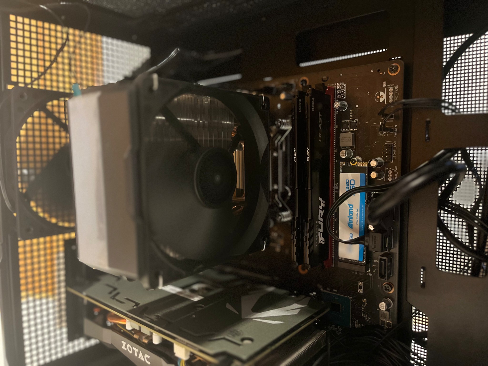 RTX 2060 | Intel i7 8700 | 24 GB RAM | Shadow Lurker ⚫️👀 Gaming PC