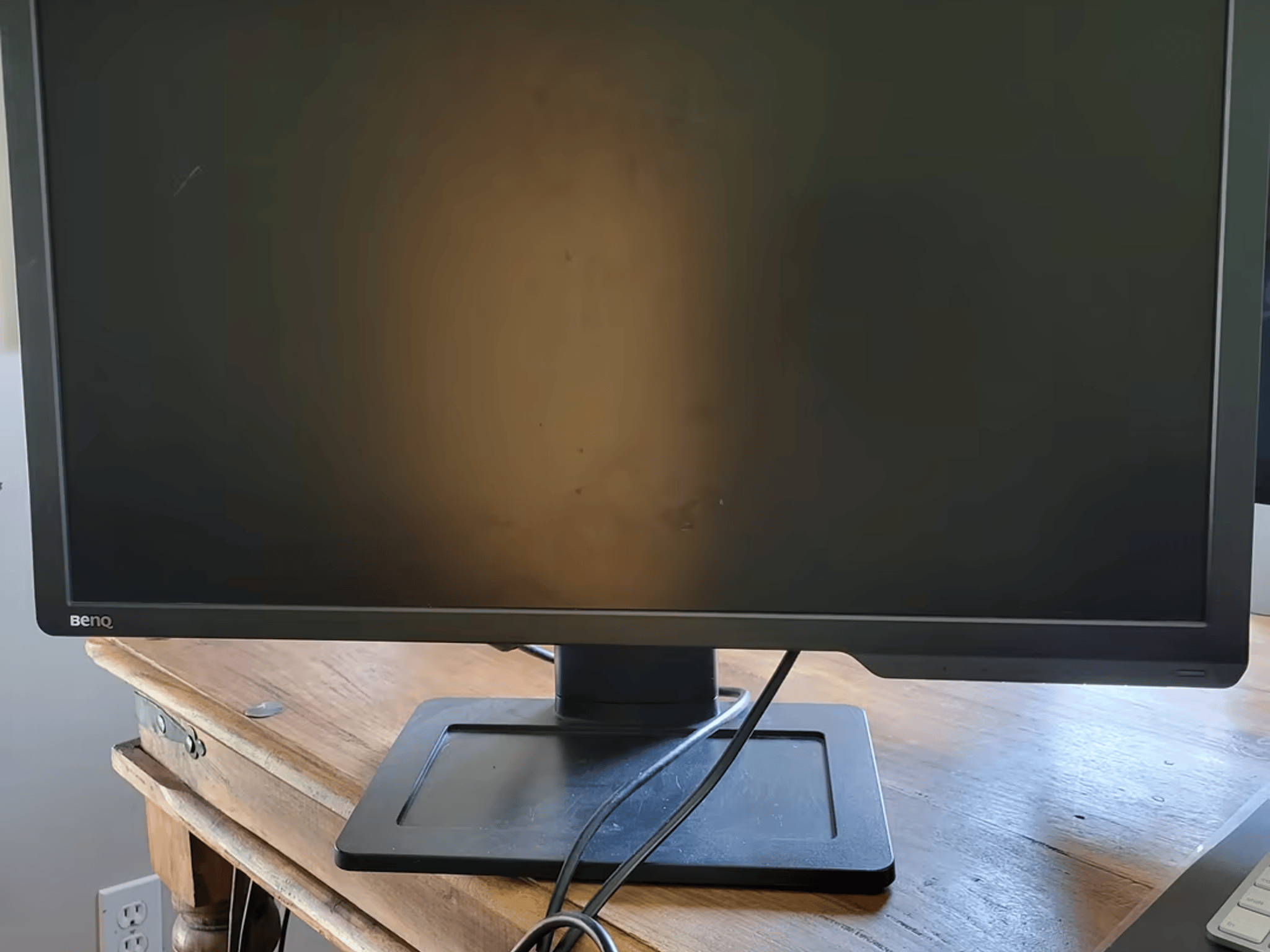 BenQ Zowie XL2411P **Used with light damage**  (1080p, 144hz, 24 inches, TN panel)