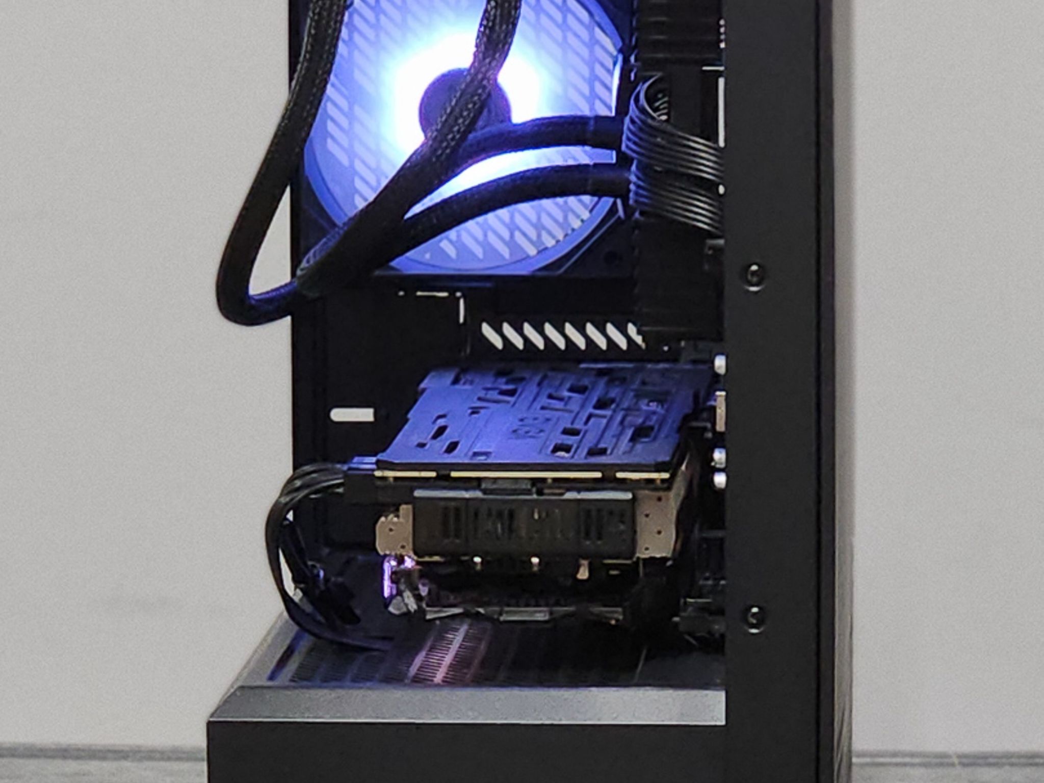 RTX 2080 Super 8GB | Ryzen 5 5600X | Liquid Cooled| 32GB DDR4 | 512GB SSD | Gaming PC