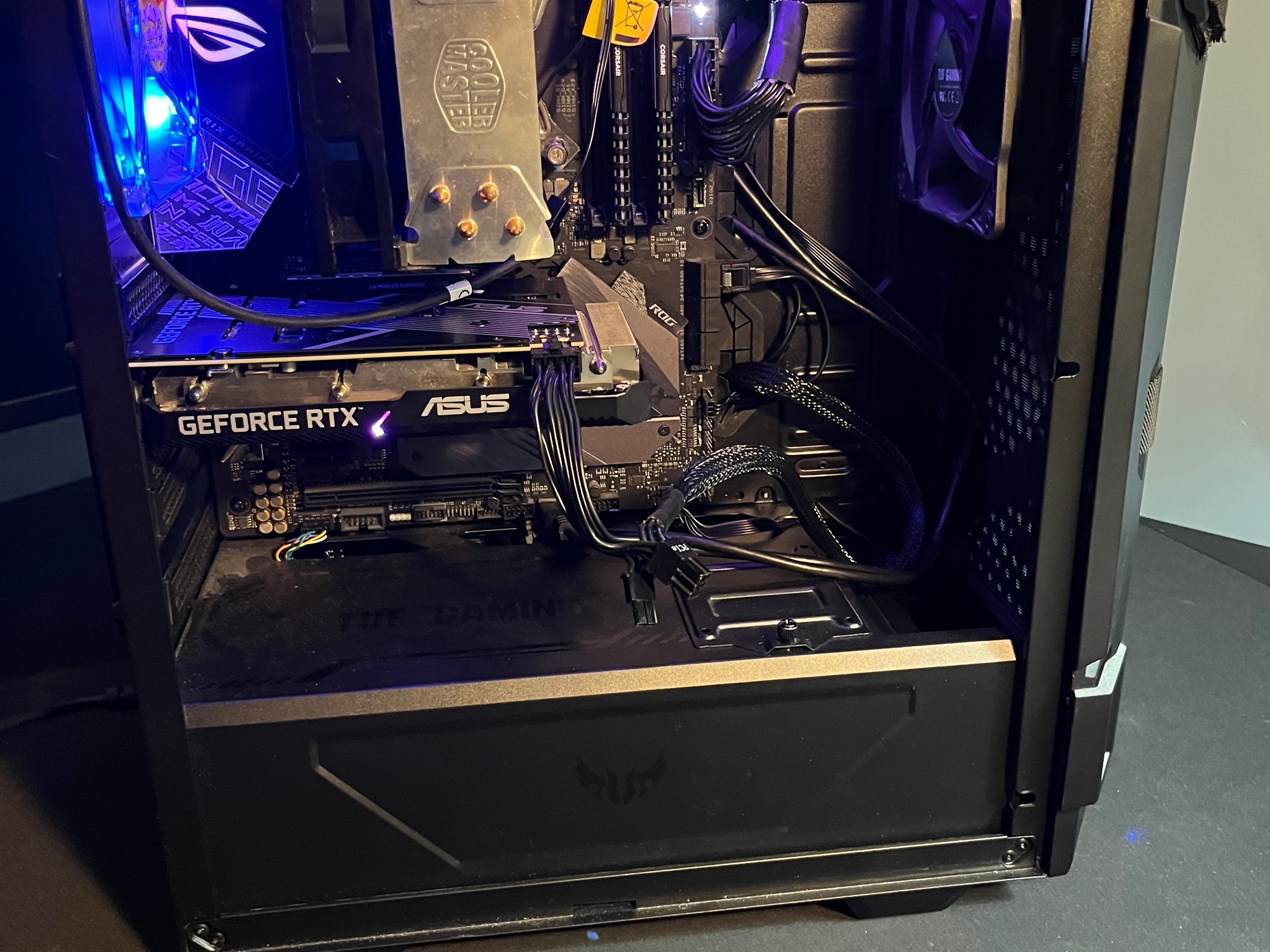 Gaming PC – i9-9900KF |RTX 3060 Ti | ASUS ROG Strix Z390-E | 16GB RAM | 500GB SSD | 2TB Hard drive