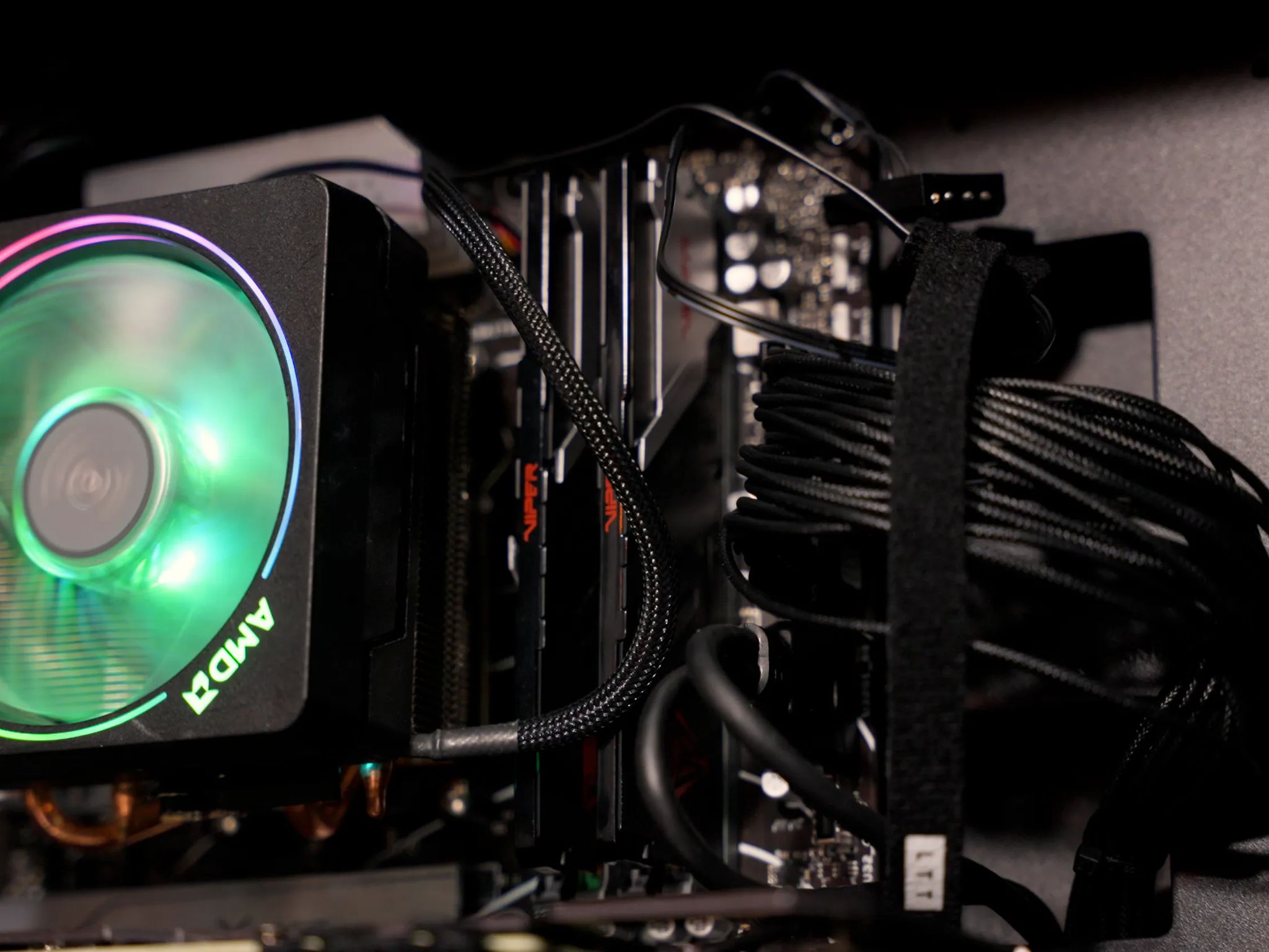 Tech Joyce | LTT PC Challenge Build – Ryzen 5 7600X3D + RTX 3080