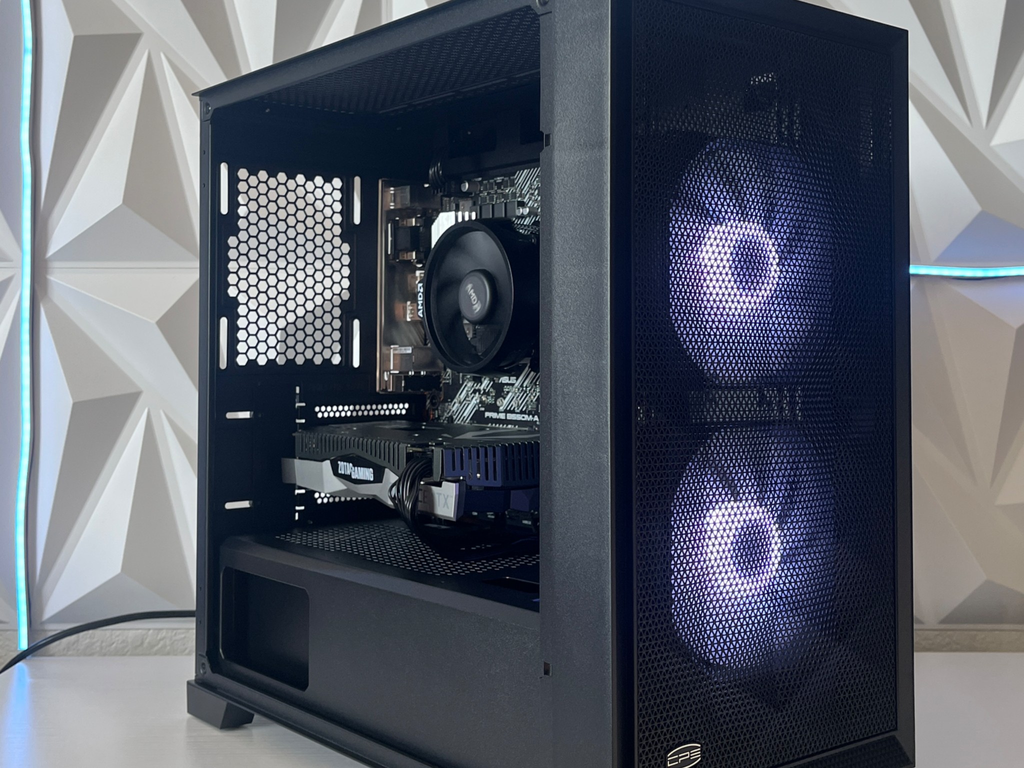 RTX 2060 SUPER 8GB, Ryzen 7 2700X, 16GB RAM | Black RGB Gaming Computer/PC