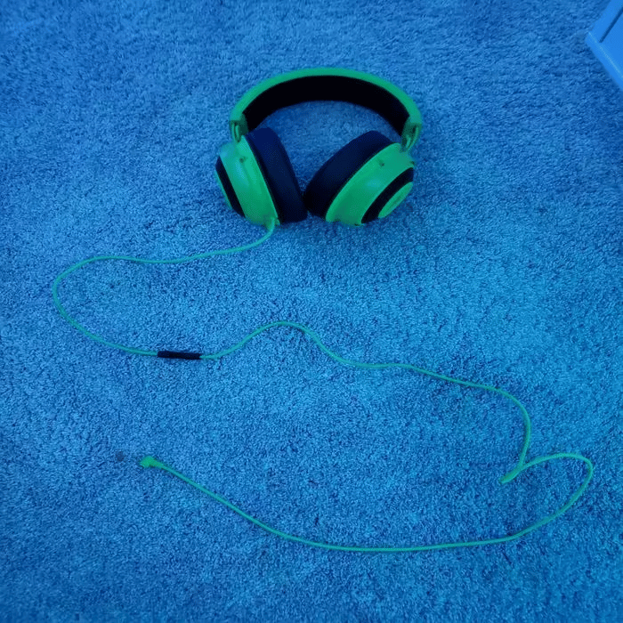 Razer Kraken Multi-Platform Wired Gaming Headset/headphones 