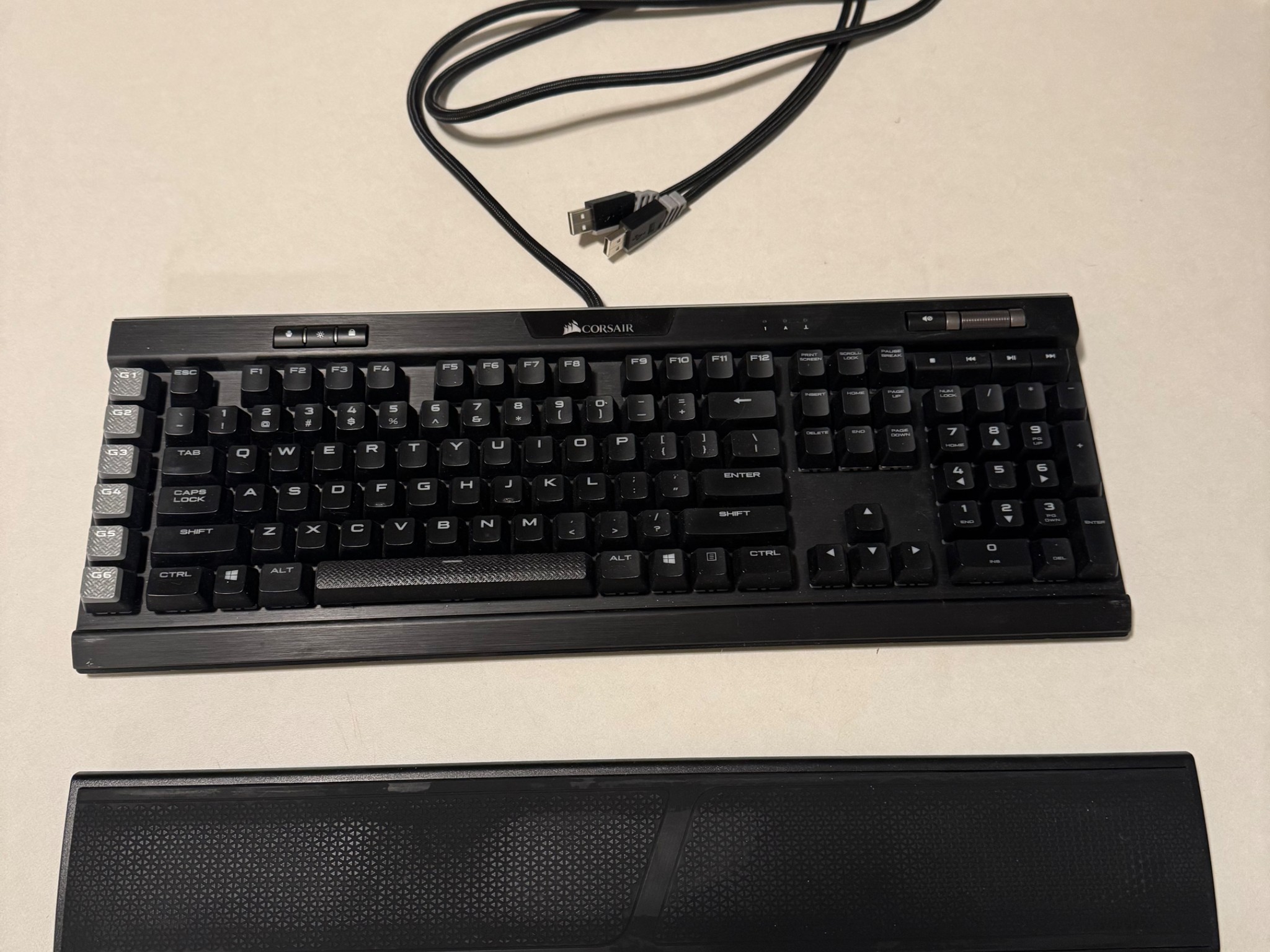 Corsair K95 Platinum RGB Mechanical Keyboard