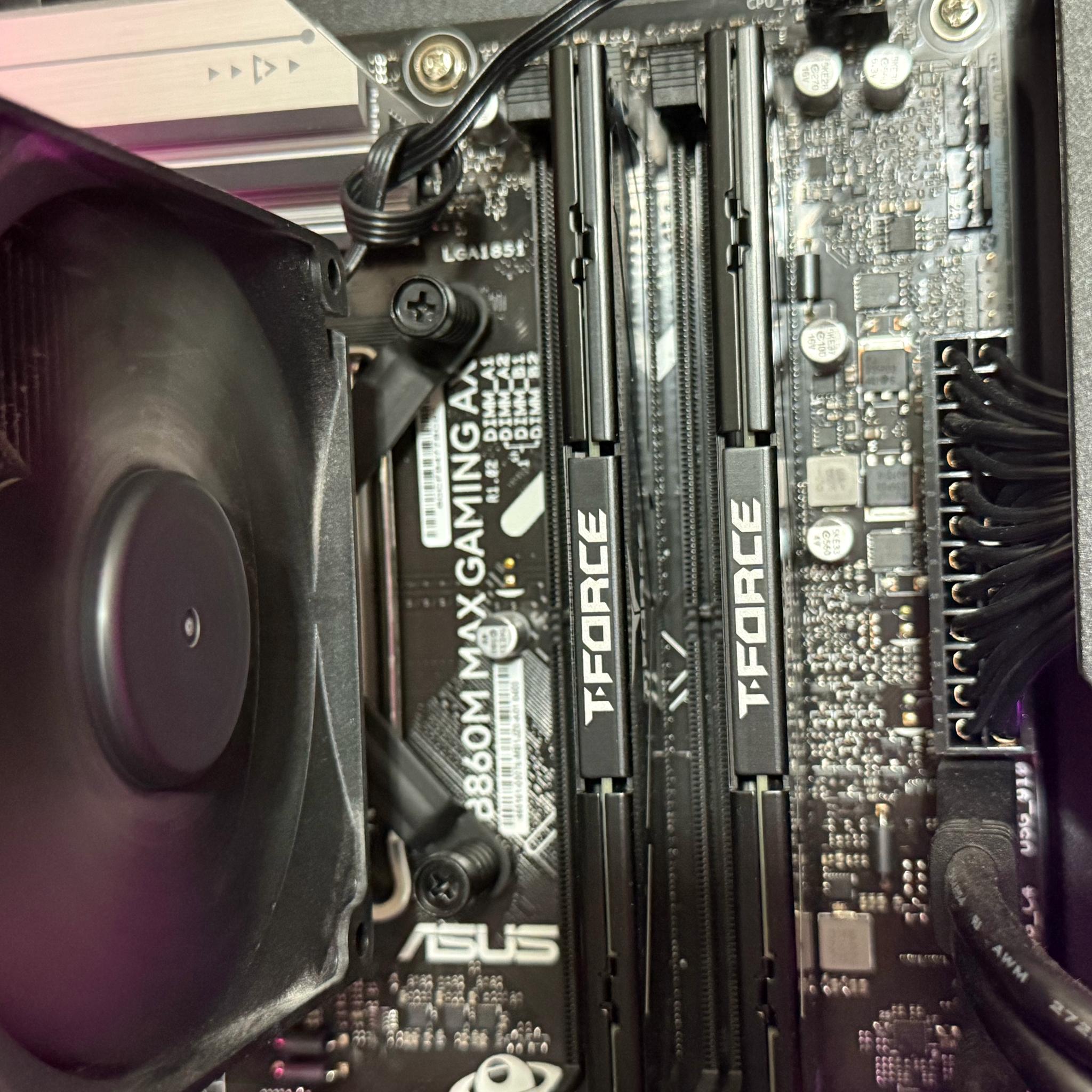 ASUS ROG G700TF-DS766Ti (2025) Gaming PC Intel Ultra 7 265F, RTX 4060 TI Dual, 32GB DDR5 - 6000MHZ