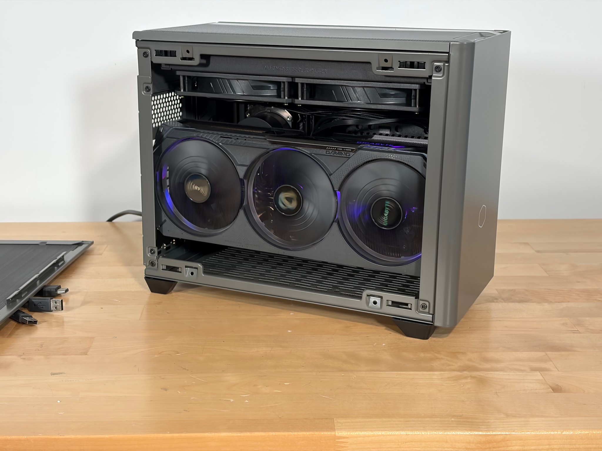 RTX 5070ti Ryzen 5 9600x SFF Gaming PC
