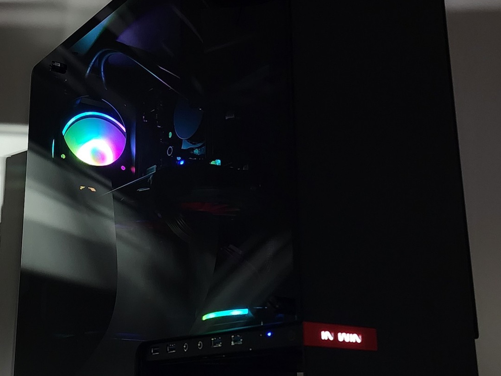Gaming PC i5-9400F 16GB RAM 500GB SSD RX 580 8GB Windows 11 Computer