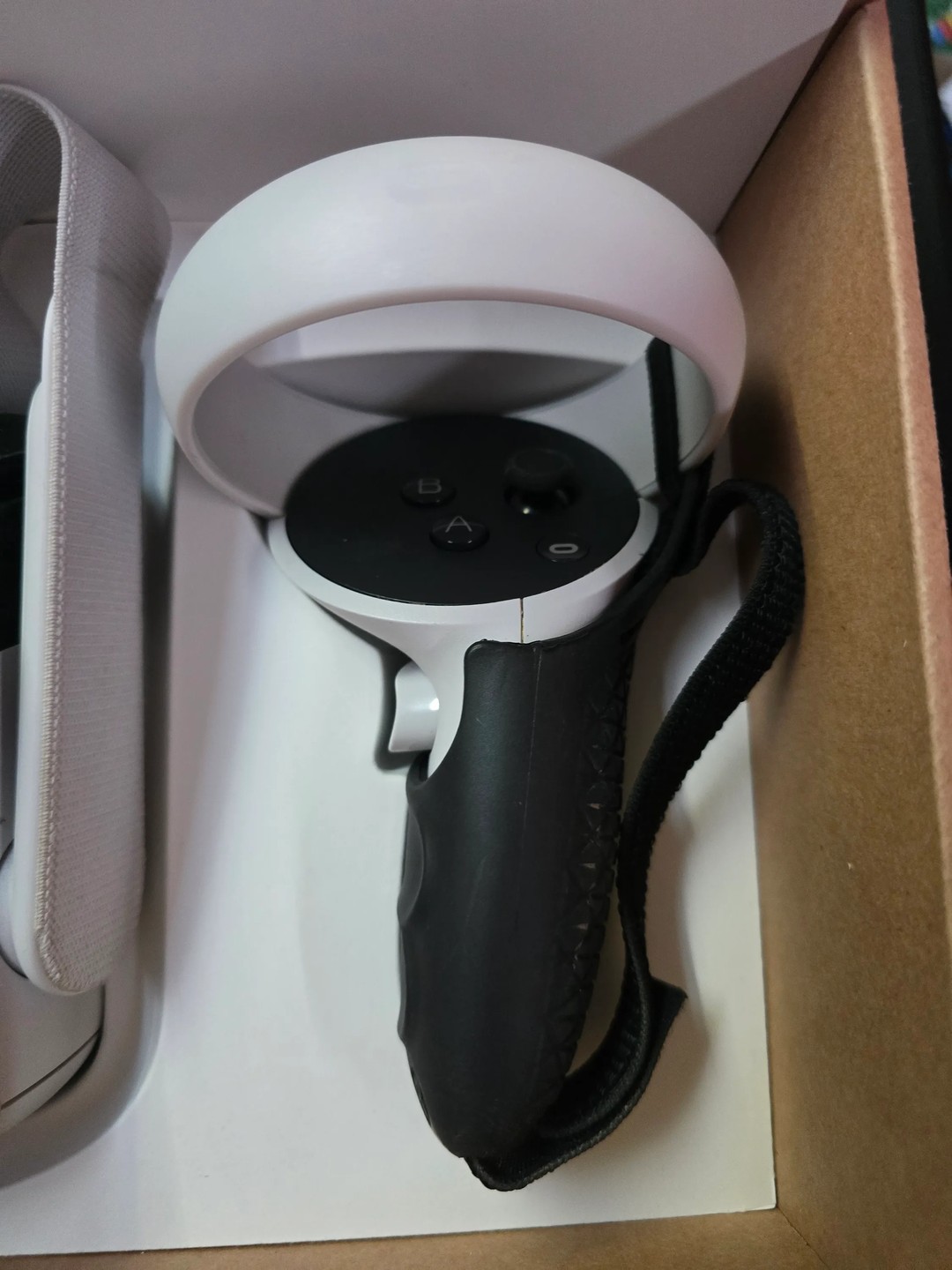 Oculus Quest 2 64GB Fairly Used Minimal Issues | Jawa