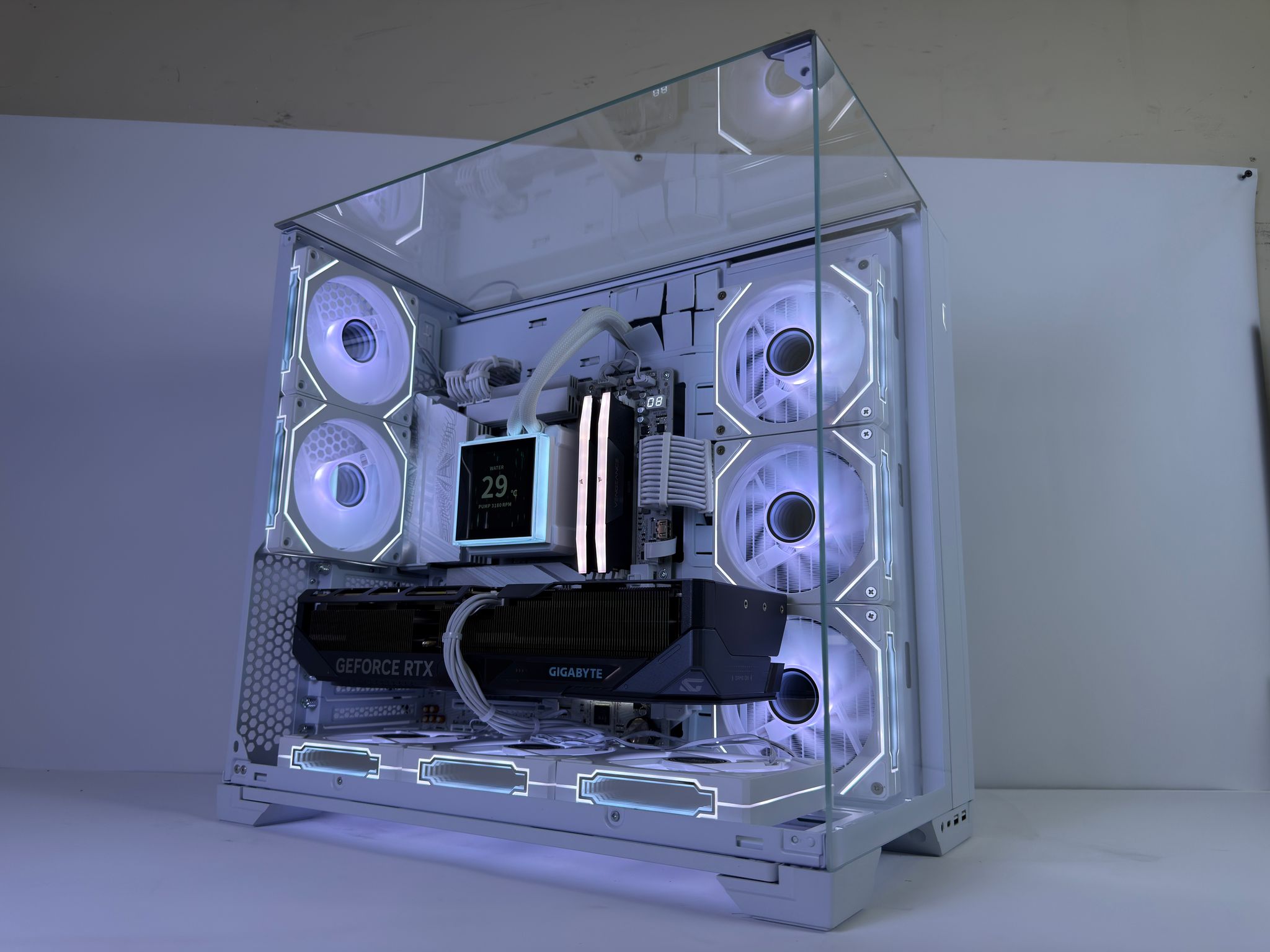 🧊 Custom Gaming PC | | RTX 5080, Ryzen 7 9800X3D, 32GB DDR5 RAM, 2TB Samsung 9100 PRO, WiFi 7 🧊