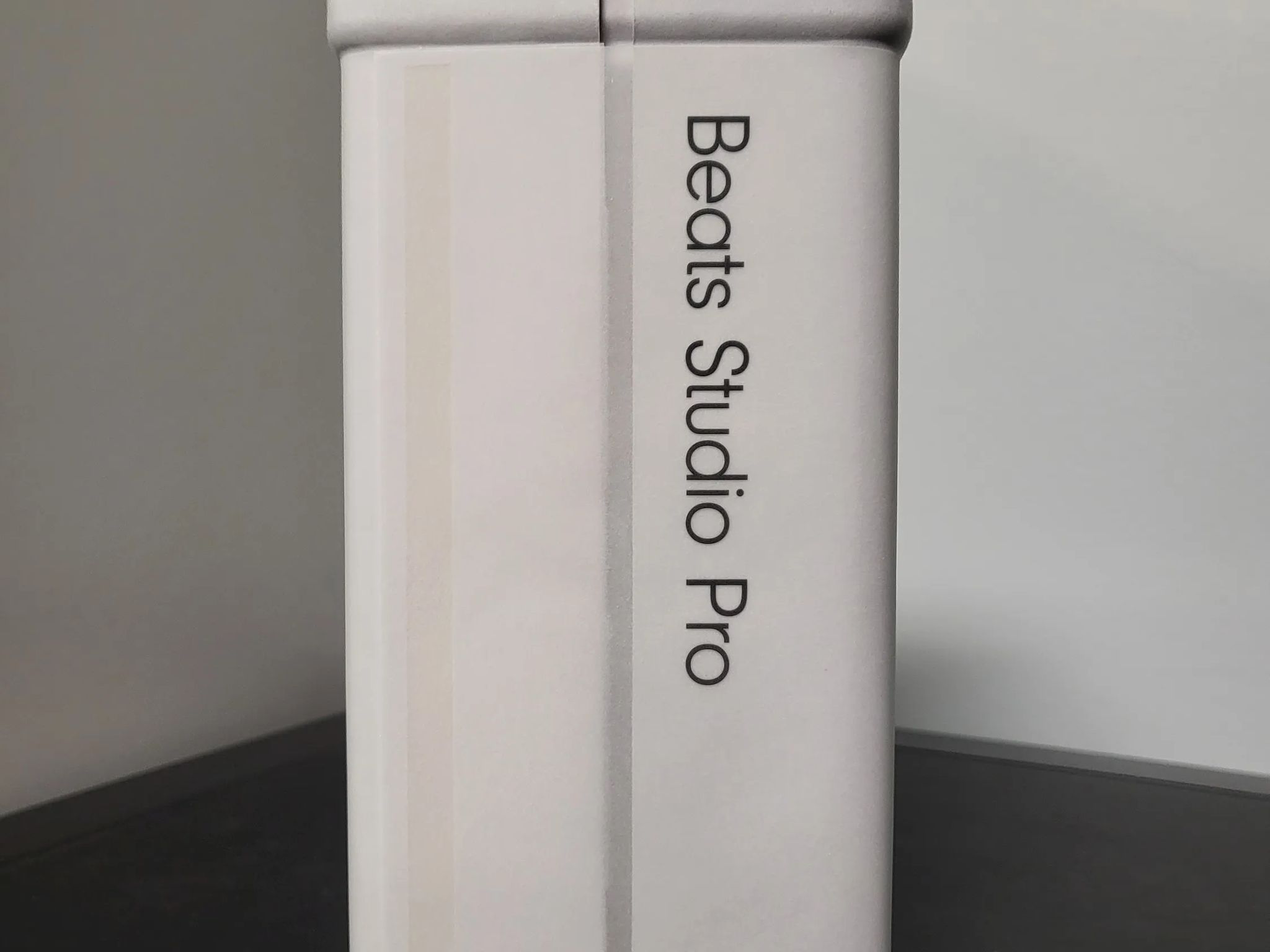 BNIB Beats Studio Pro