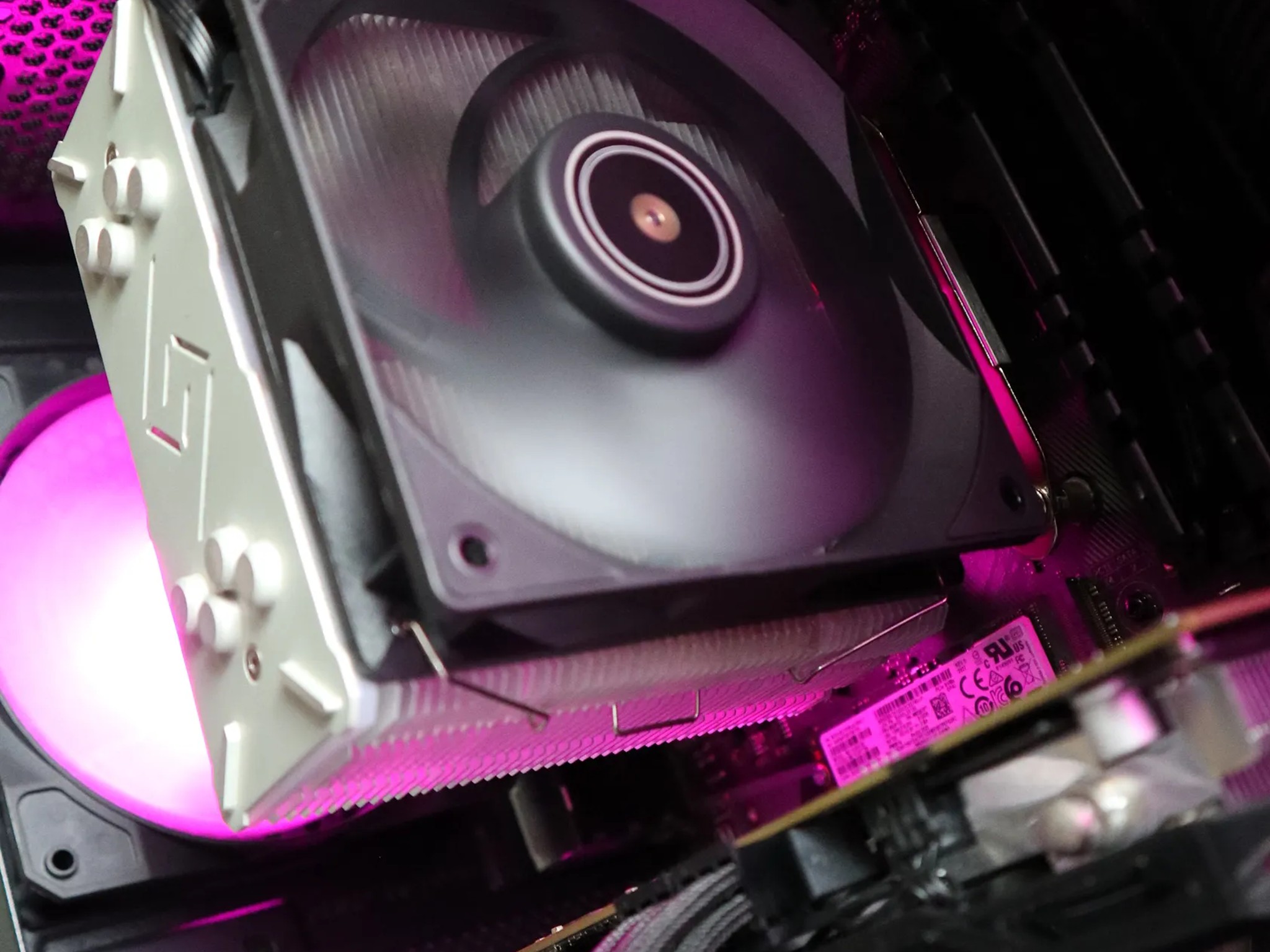 Castle | Ryzen 7 1700X/GTX 970