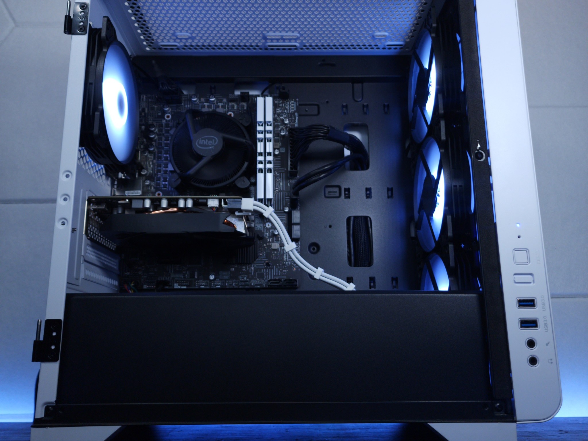 💙🤍GTX 1660 | i3 10100F | 16GB 3200MHz | 512GB NVMe