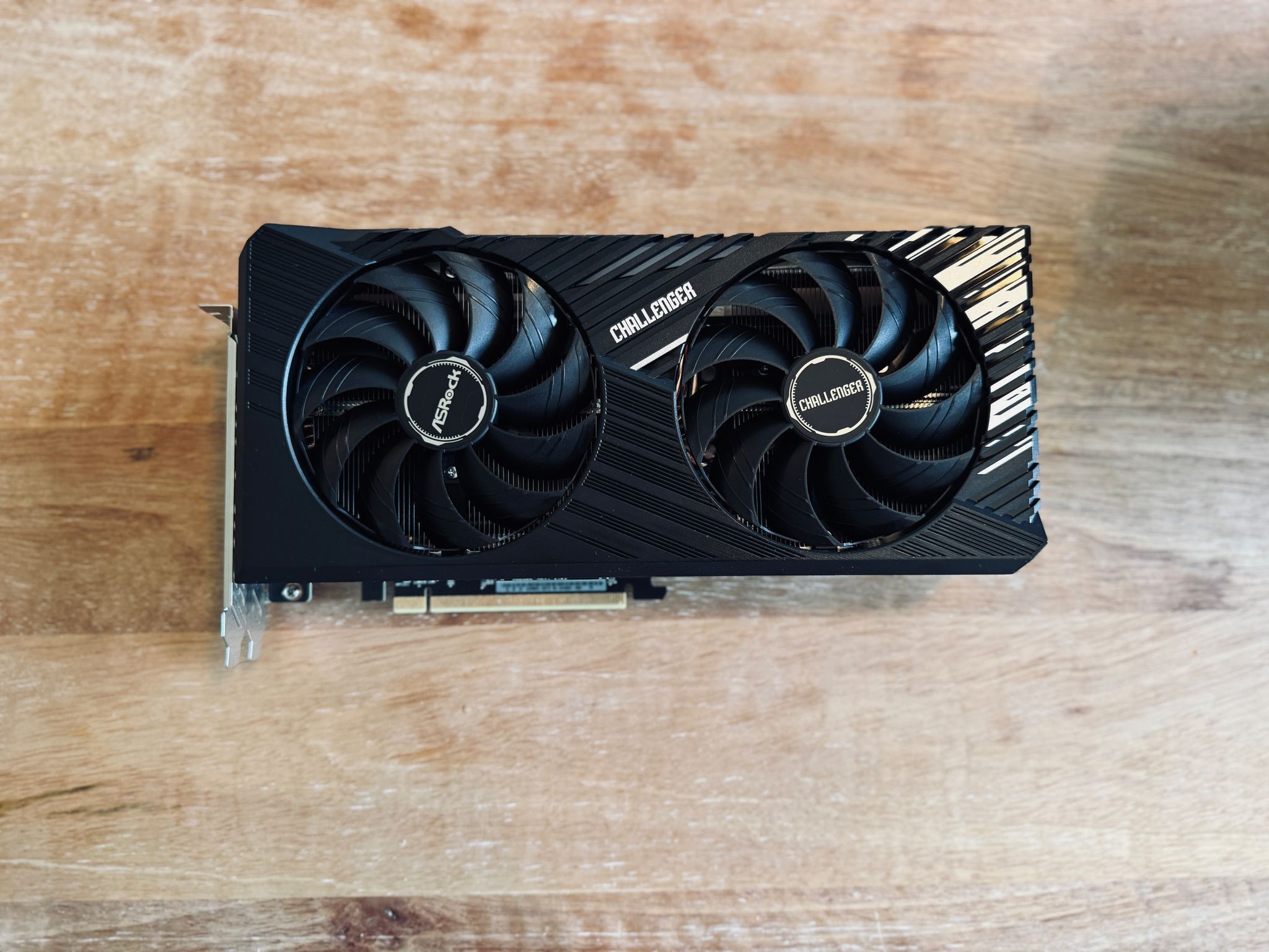 🔥ASRock Challenger Radeon RX 7700 XT 12GB🔥 GDDR6 PCI Express 4.0 x16 ATX Graphics Card