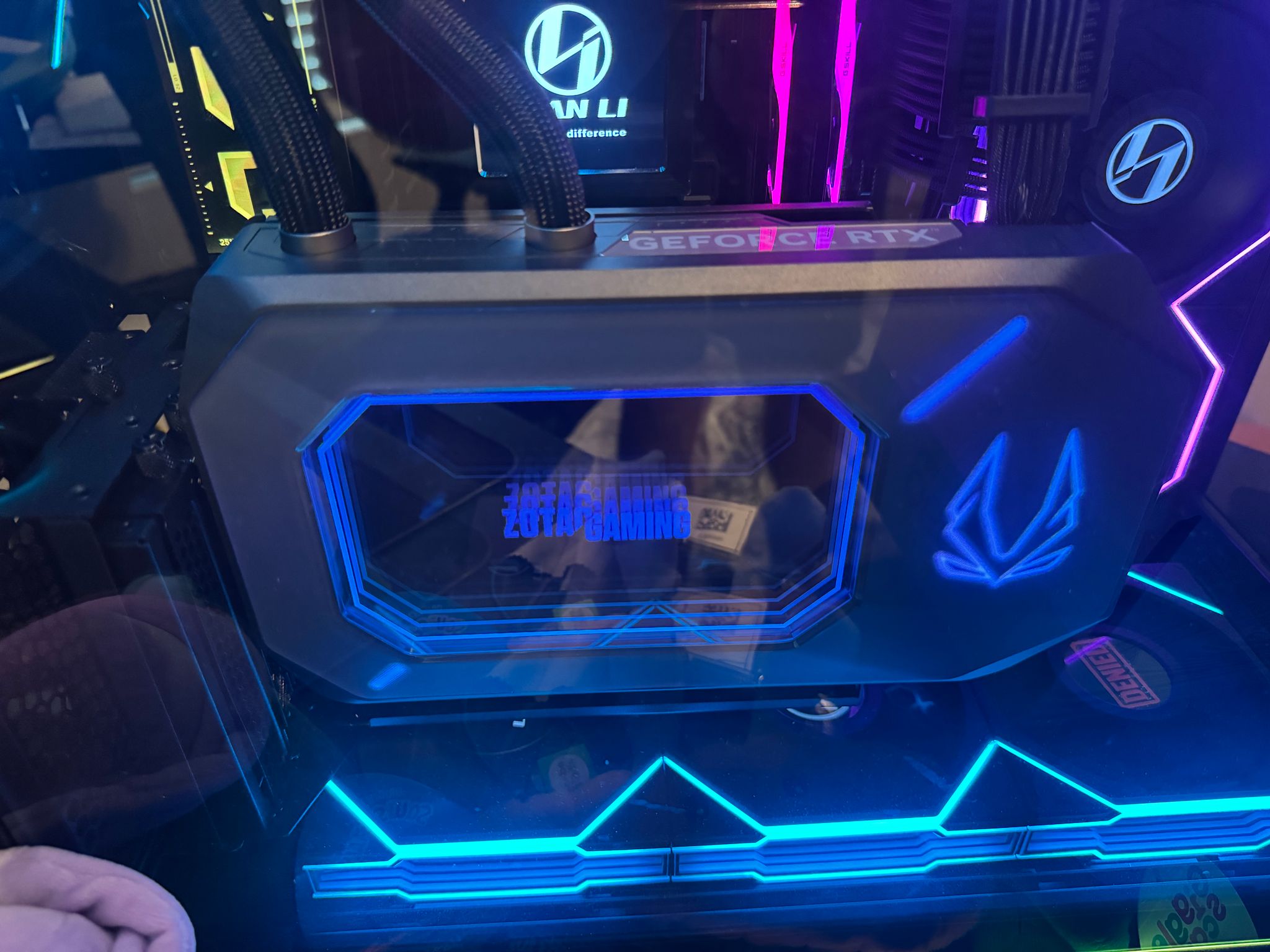 Zotac GeForce RTX 5090 Arctic Storm AIO