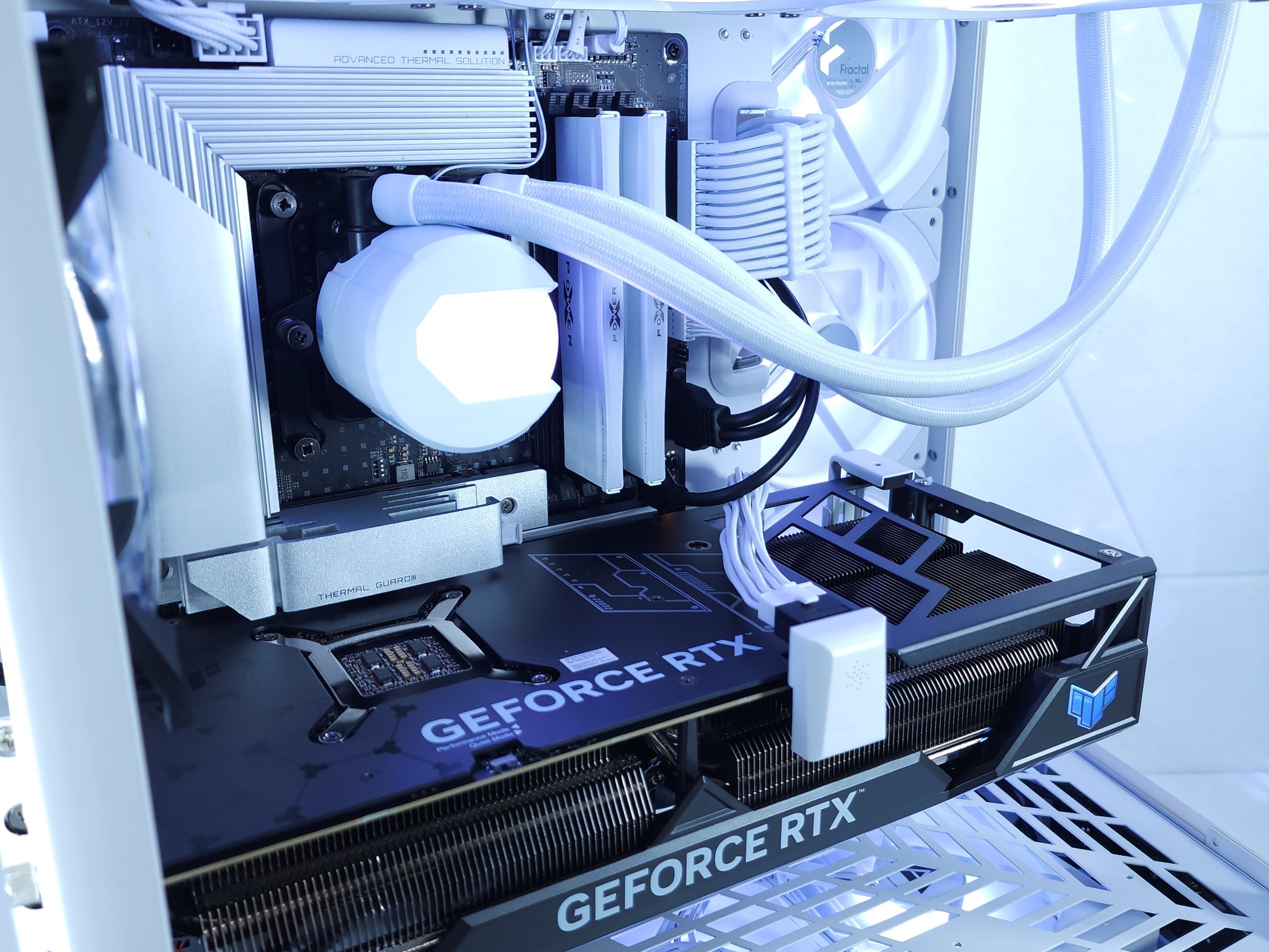 🤍RTX 4090●Core i9 14900KF●1440p/4K Gaming Computer