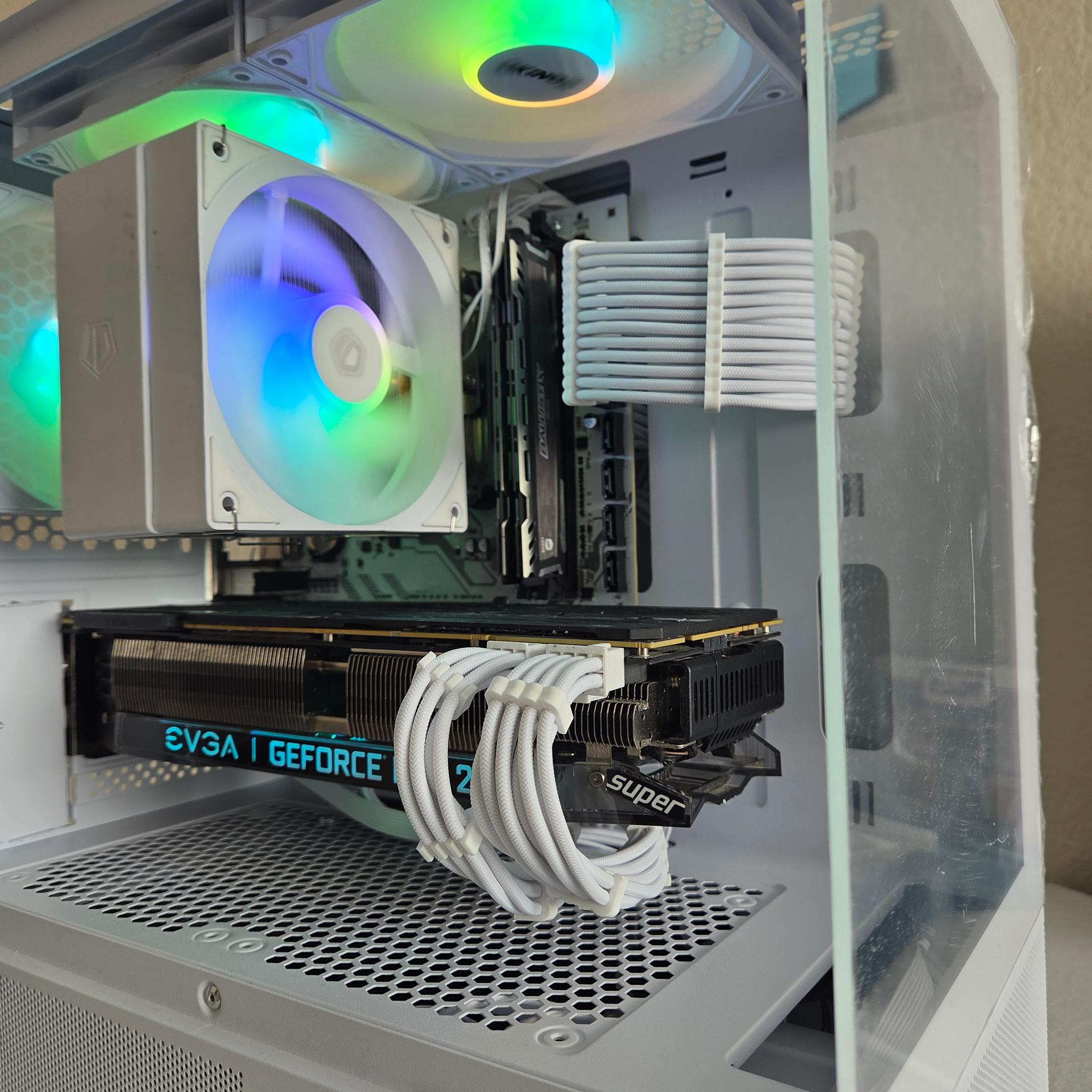 WINTER STORM – Ryzen 5 5500 / RTX 2080 super / 16GB RAM / 500GB NVMe SSD❄️⛄❄️/I/