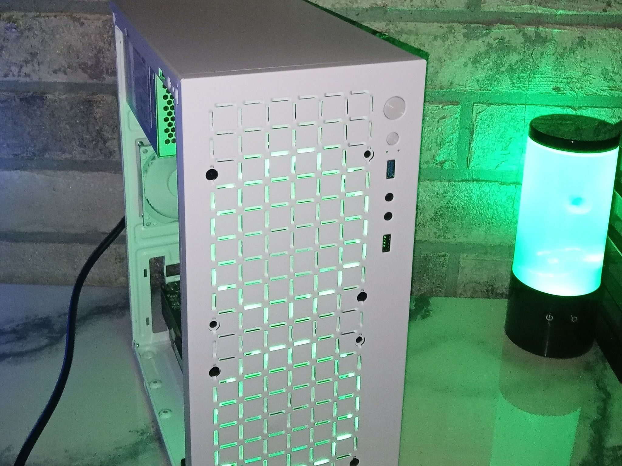 Budget Gaming PC i5 3550/16GB Ram/GTX 1050TI/128GB SSD/1TB Hard Drive/Windows 11