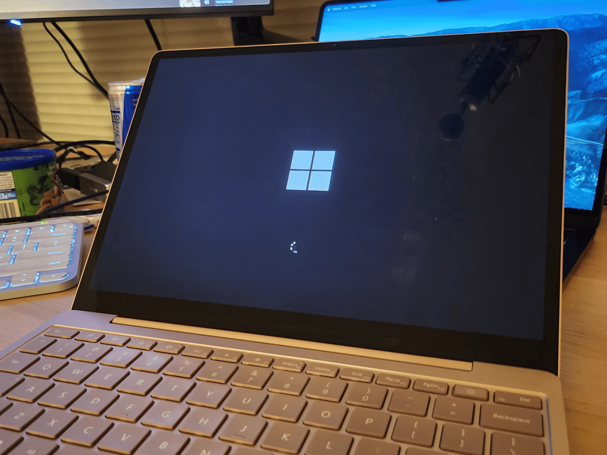Surface Laptop Go 8GB