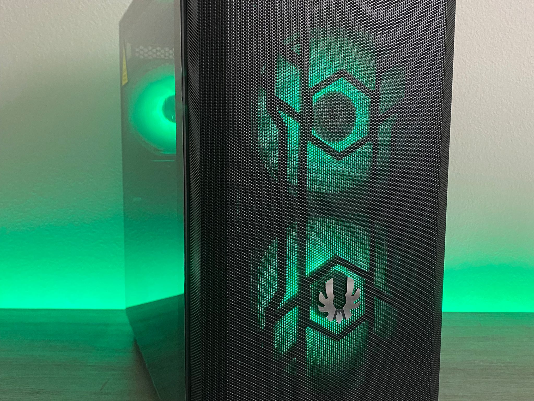 Team Red Gaming PC 1440P - AMD RX 580 8GB - AMD Ryzen 5 2600 - ARGB - 1TB NVMe