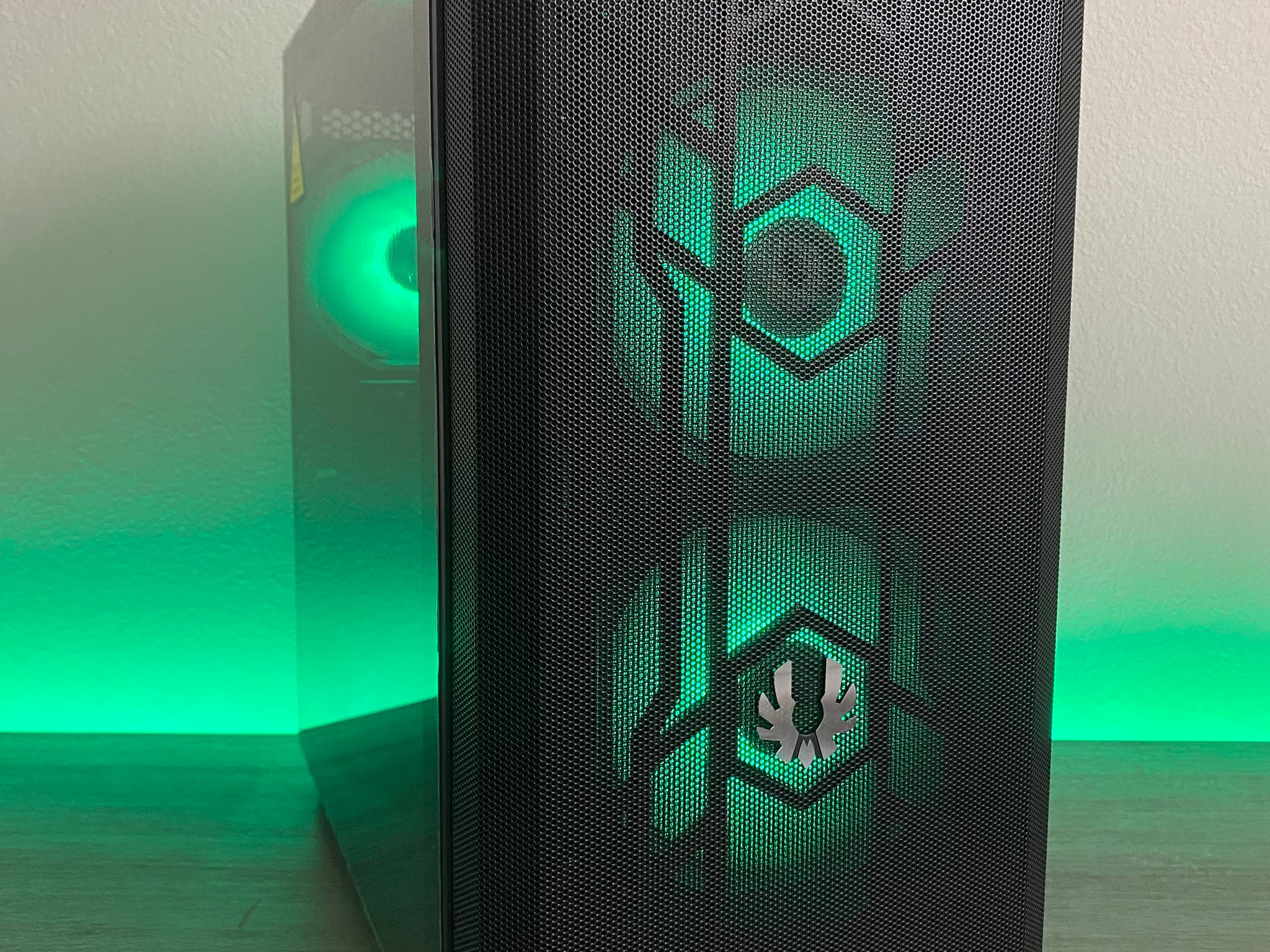 Team Red Gaming PC 1440P - AMD RX 580 8GB - AMD Ryzen 5 2600 - ARGB - 1TB NVMe