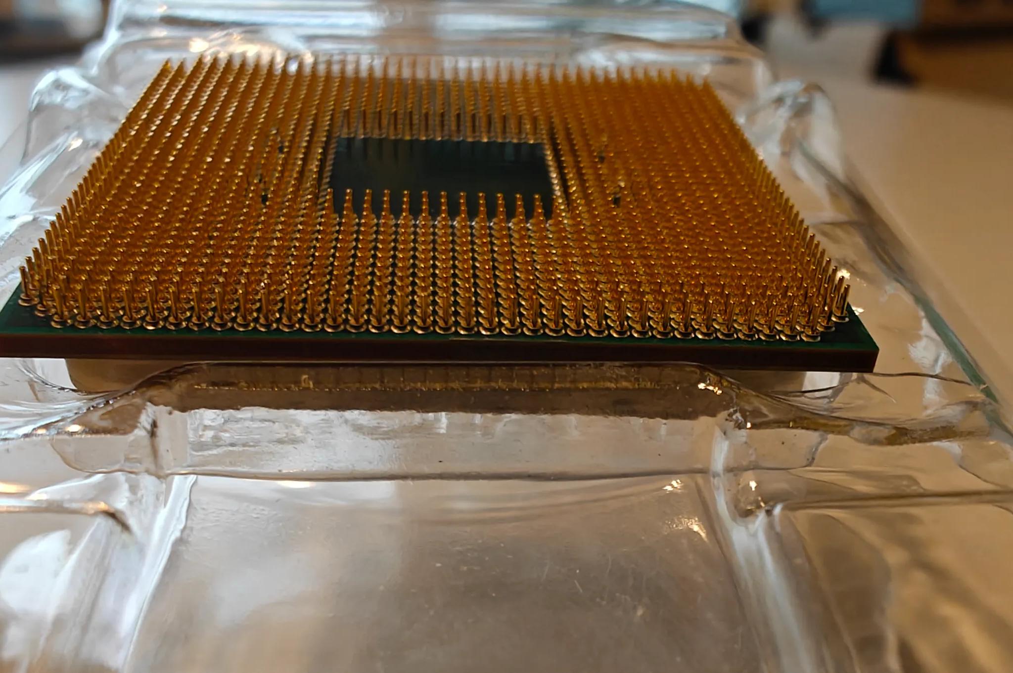 AMD Ryzen 5 5600X - Ryzen 5 5000 Series Vermeer (Zen 3) 6-Core 3.7 GHz Socket AM4 65W
