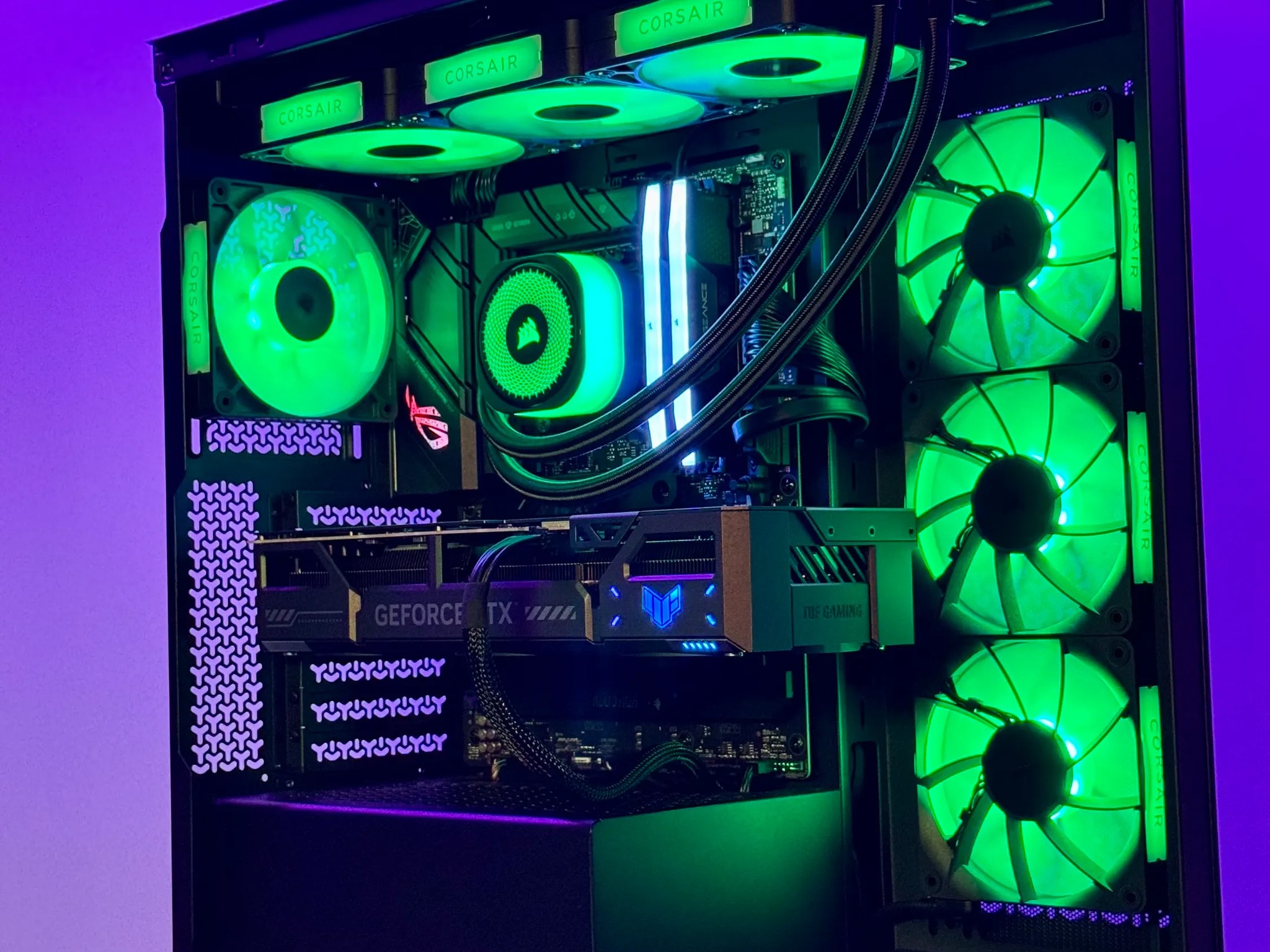 Corsair Gaming PC ✨ NVIDIA RTX 5070 OC, 14600KF 5.3 Ghz, 2TB M.2 SSD, 32GB RAM, WiFi, WIN 11 Pro
