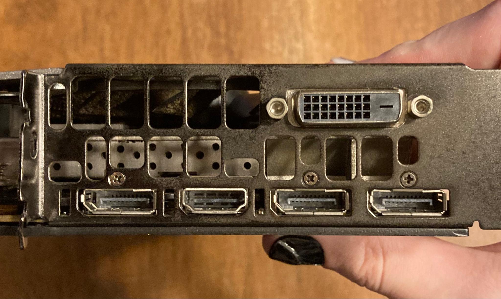 EVGA GTX 1080 Ti FTW3 11GB RGB Graphics Card (READ - BENT I/O BRACKET)