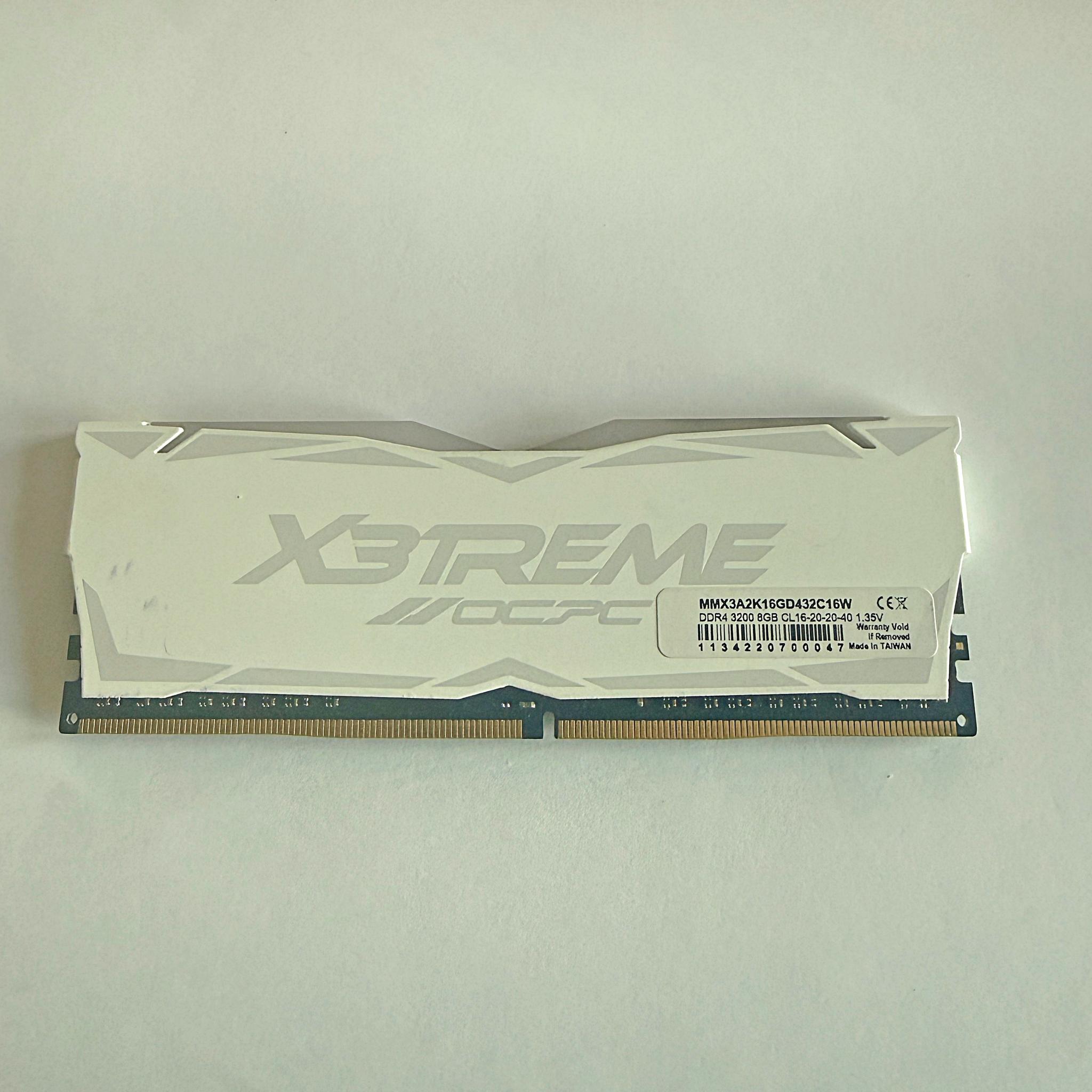 8GB OCPC X3 RGB DDR4 3200 WHITE
