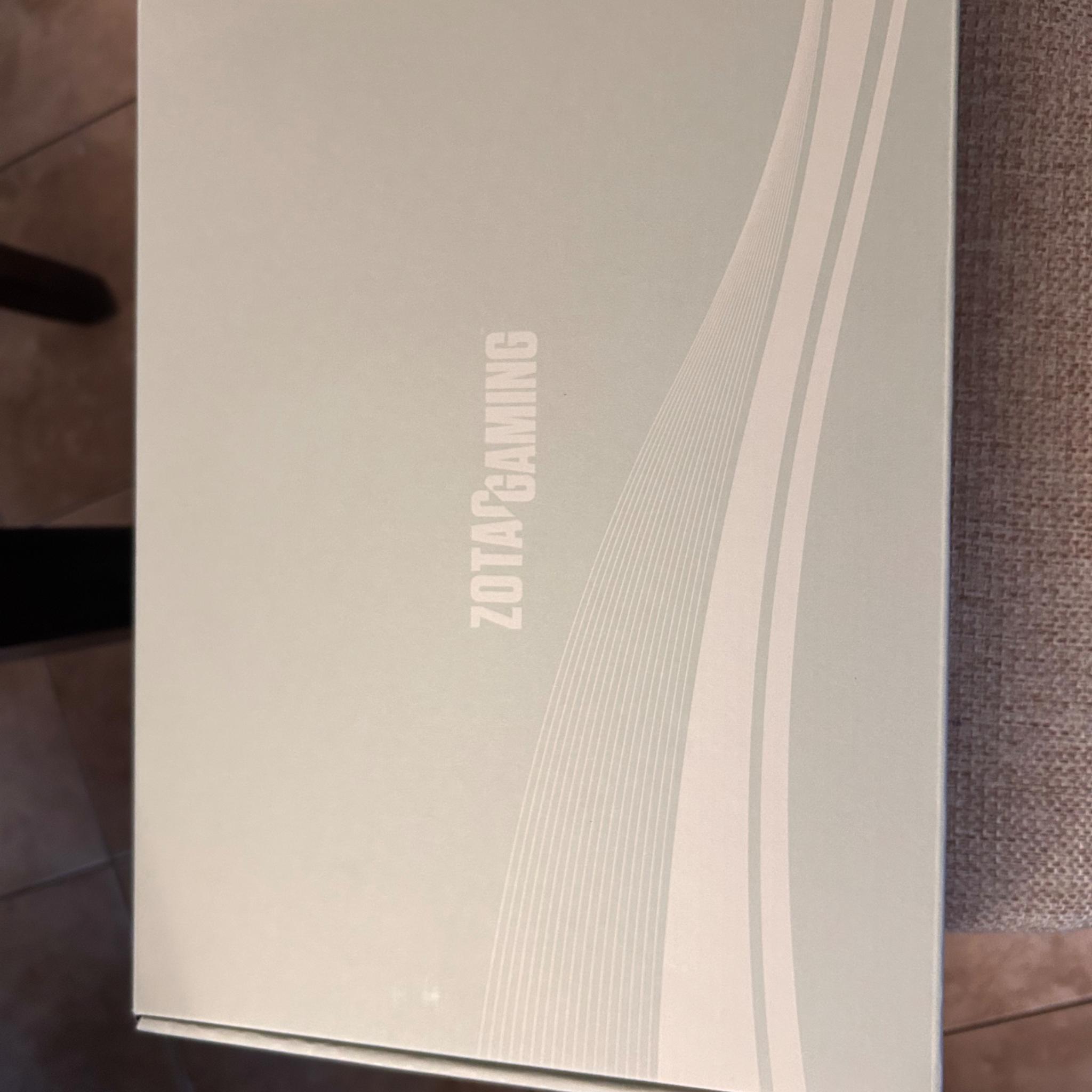 4070 Ti Super Zotac Trinity White, Lightly used