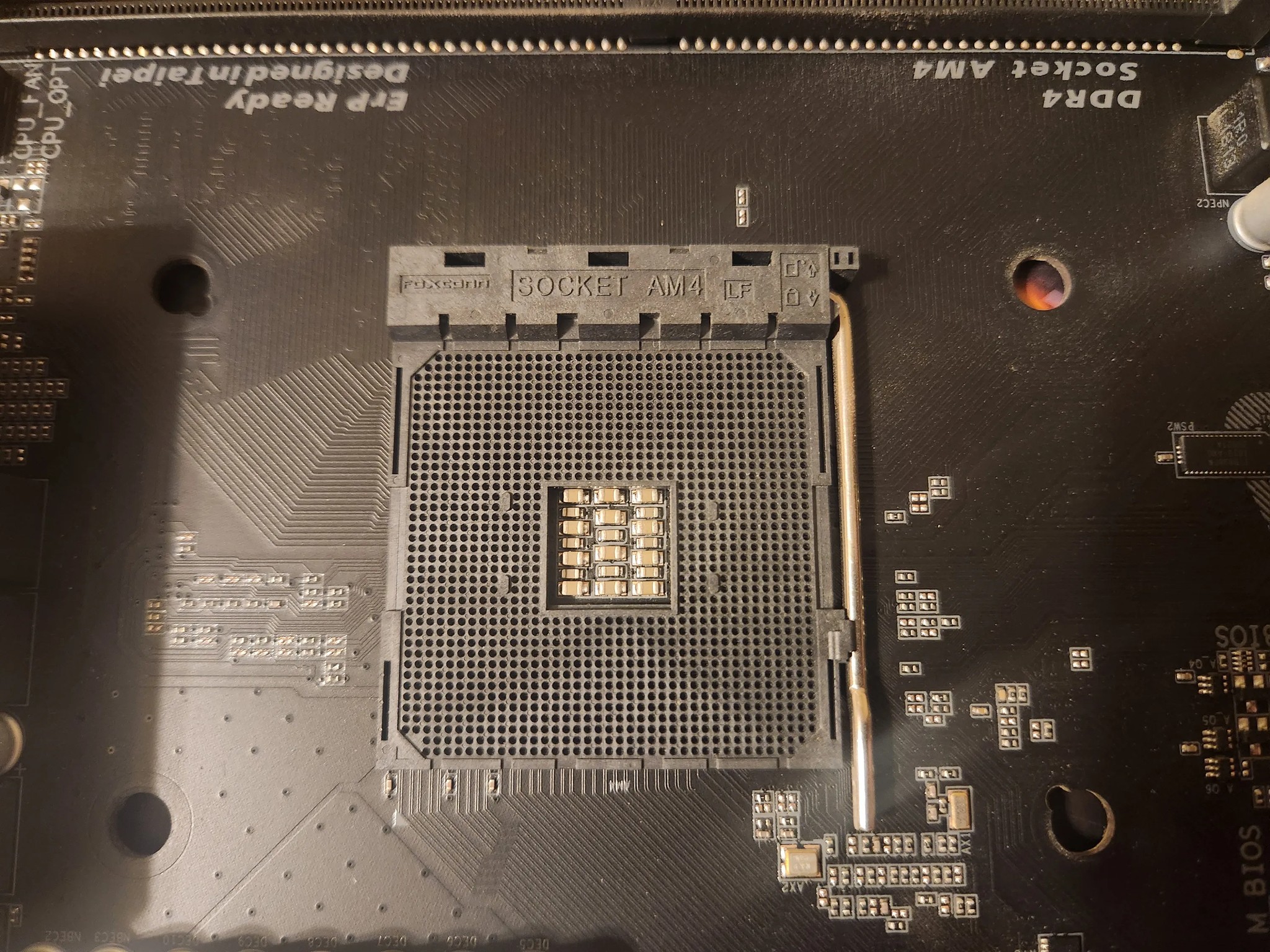 GIGABYTE X470 AORUS Ultra Gaming AM4 ATX AMD Motherboard Socket Ryzen