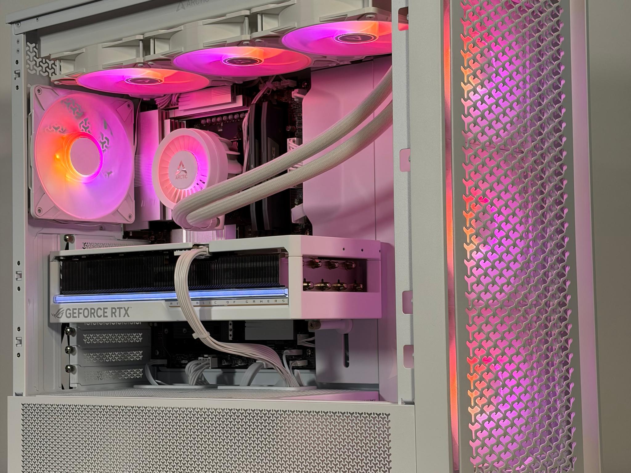GeForce RTX 5090 Custom Gaming PC - Ryzen 7 9850X3D,