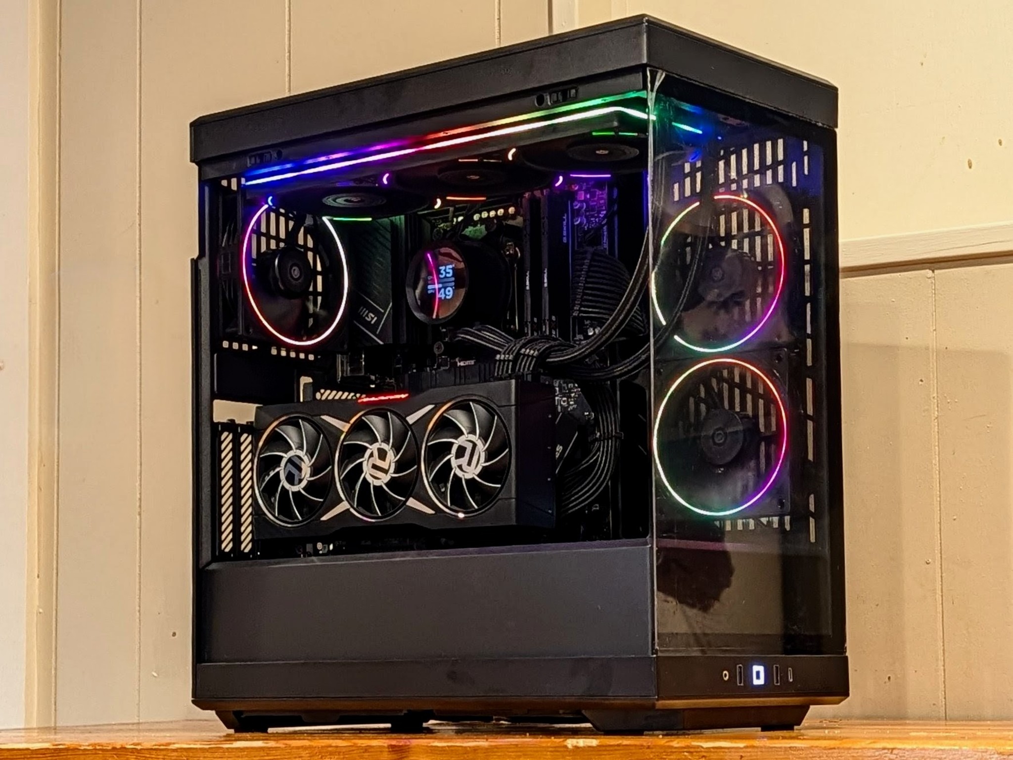 🌈 RX 6950 XT Gaming PC – Ryzen 7 7700X | Hyte Y40 RGB Build
