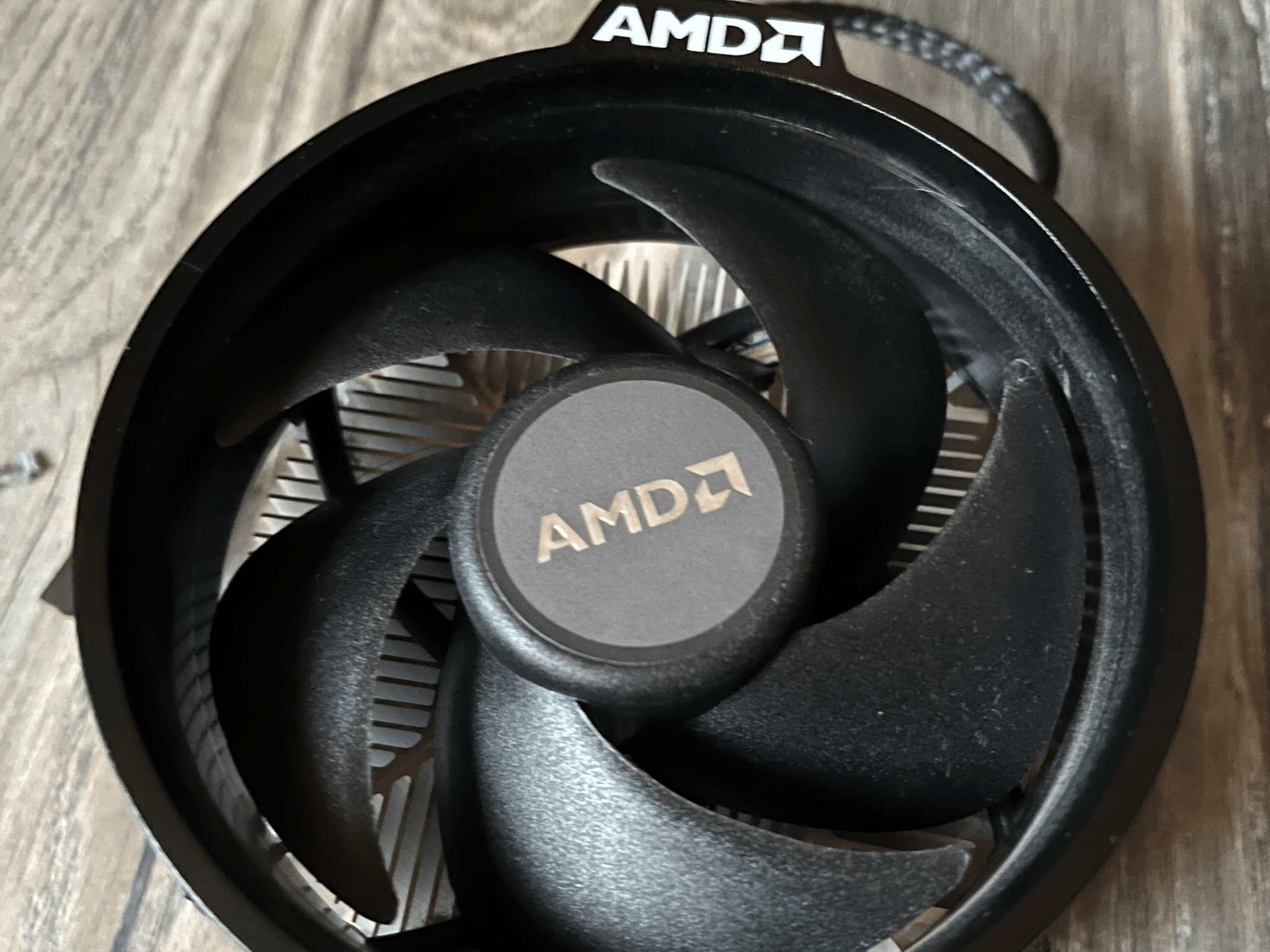 AMD Ryzen 3600x + Stock Cooler