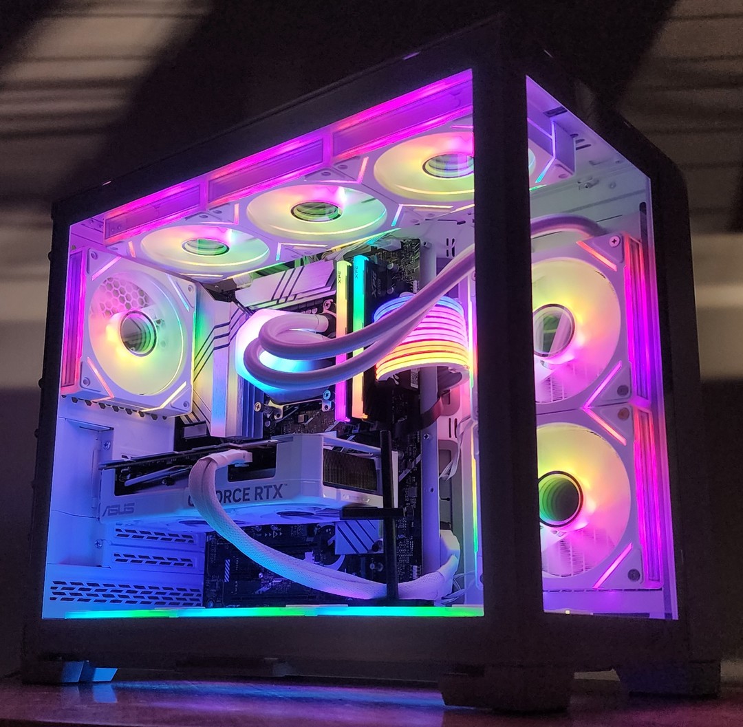 Gaming PC i7-14700KF 32GB RAM 1TB SSD RTX 4070 SUPER 12GB Windows