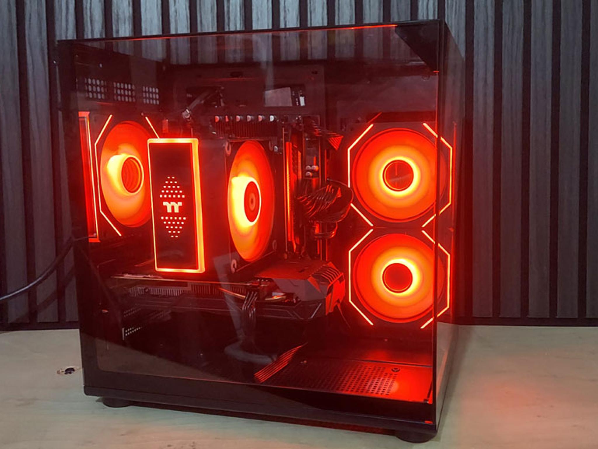Intel Budget Beast 8-Core/16-Thread PC| GTX 1060 | 32GB RAM | 1.25 TB | RGB Penthouse Glass Case