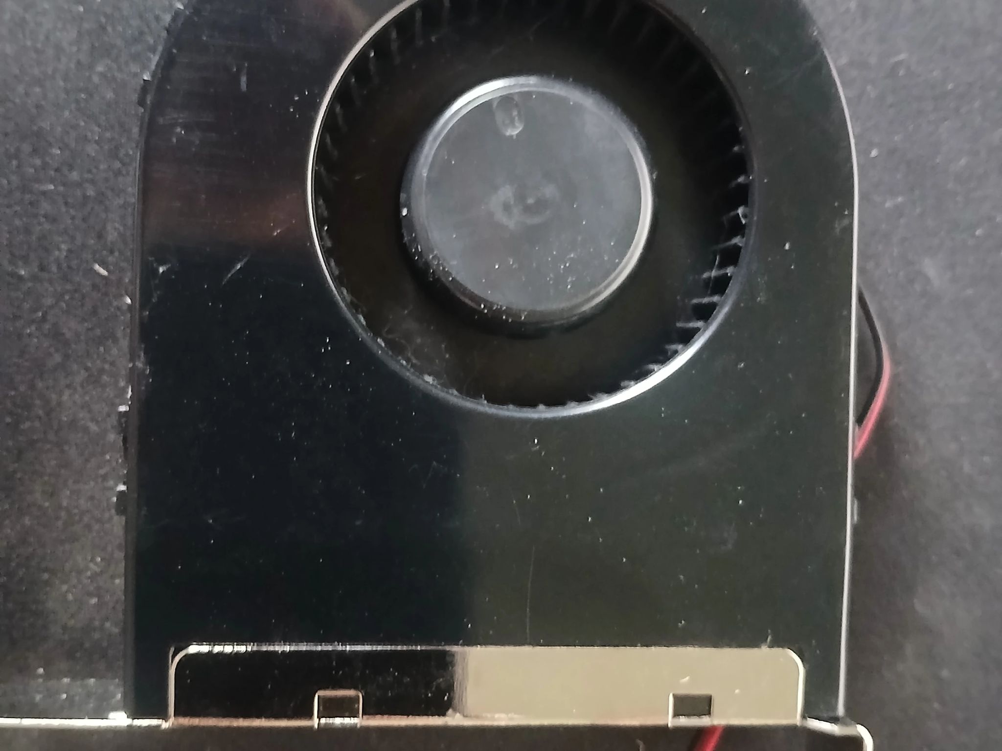 Expansion Slot Rear Exhaust Cooling Fan with LP4 Connector